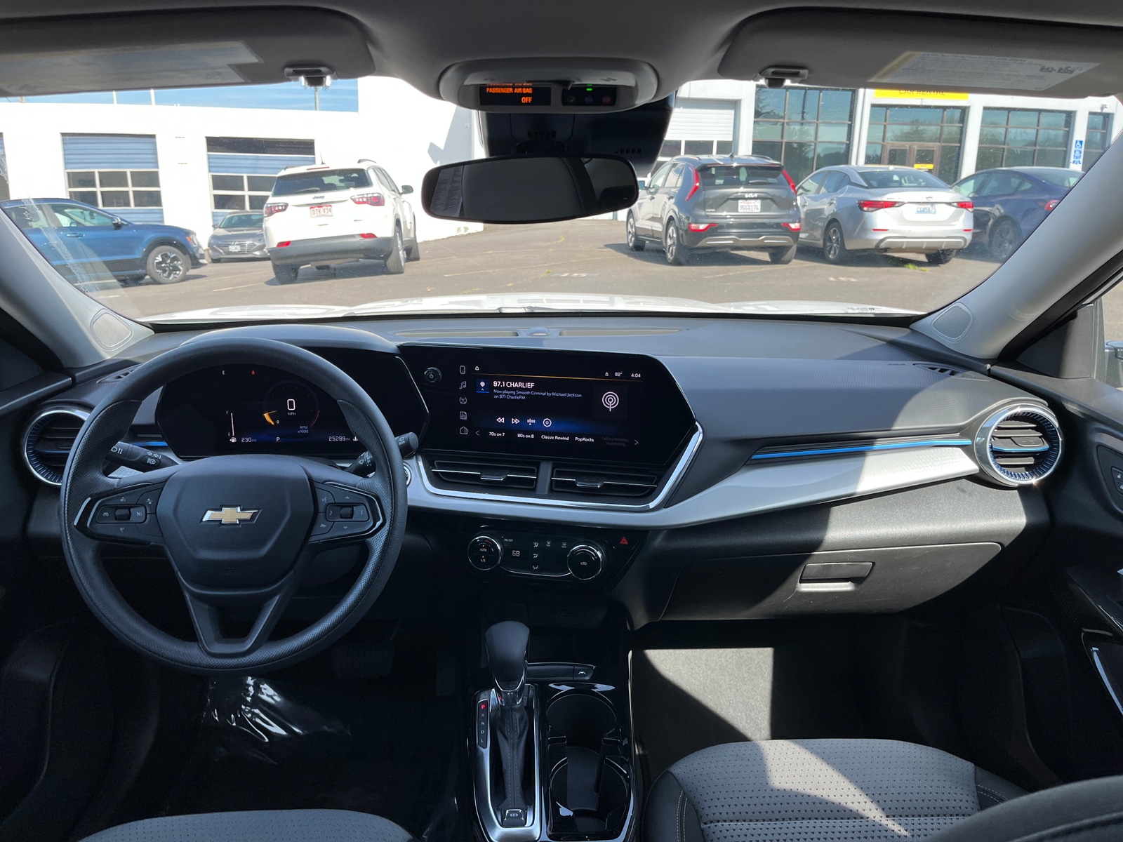 Thumbnail: 2025 Chevrolet Trax - 3