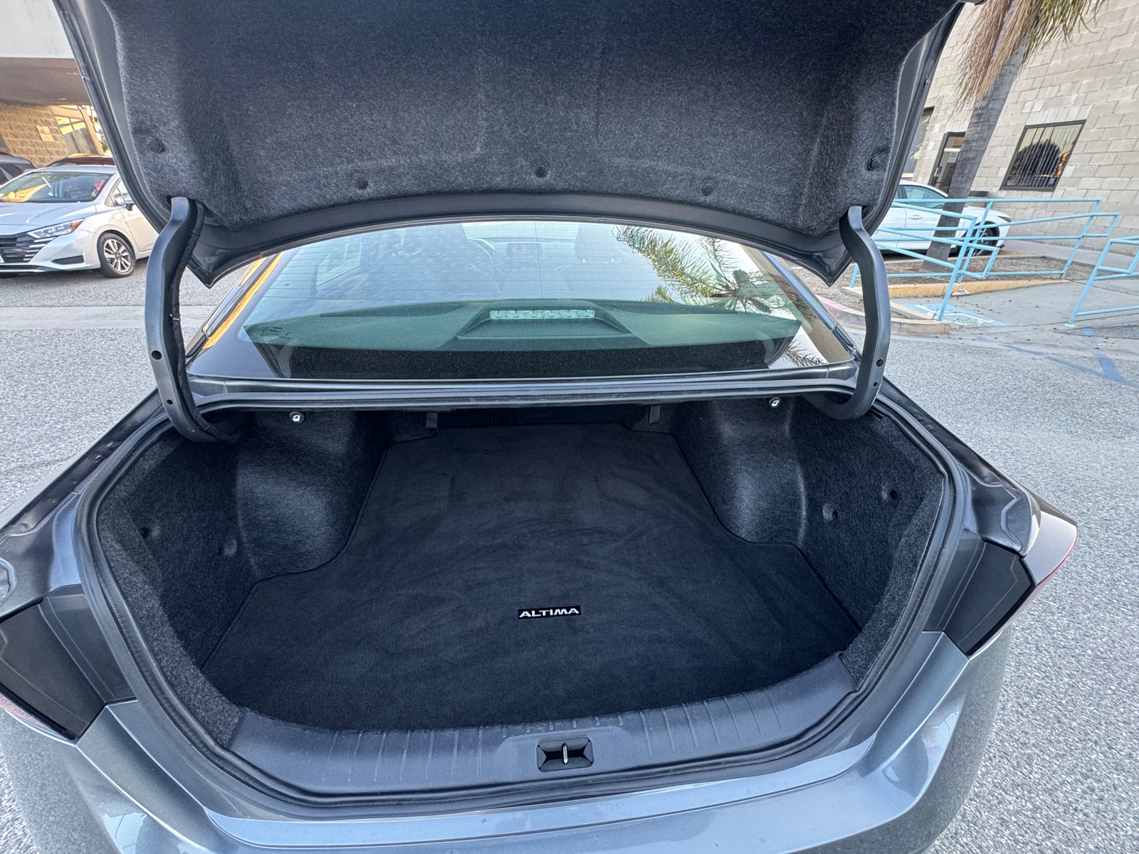 Thumbnail: 2025 Nissan Altima - 6