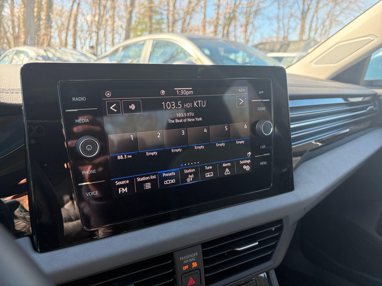 Thumbnail: 2025 Volkswagen Jetta - 3