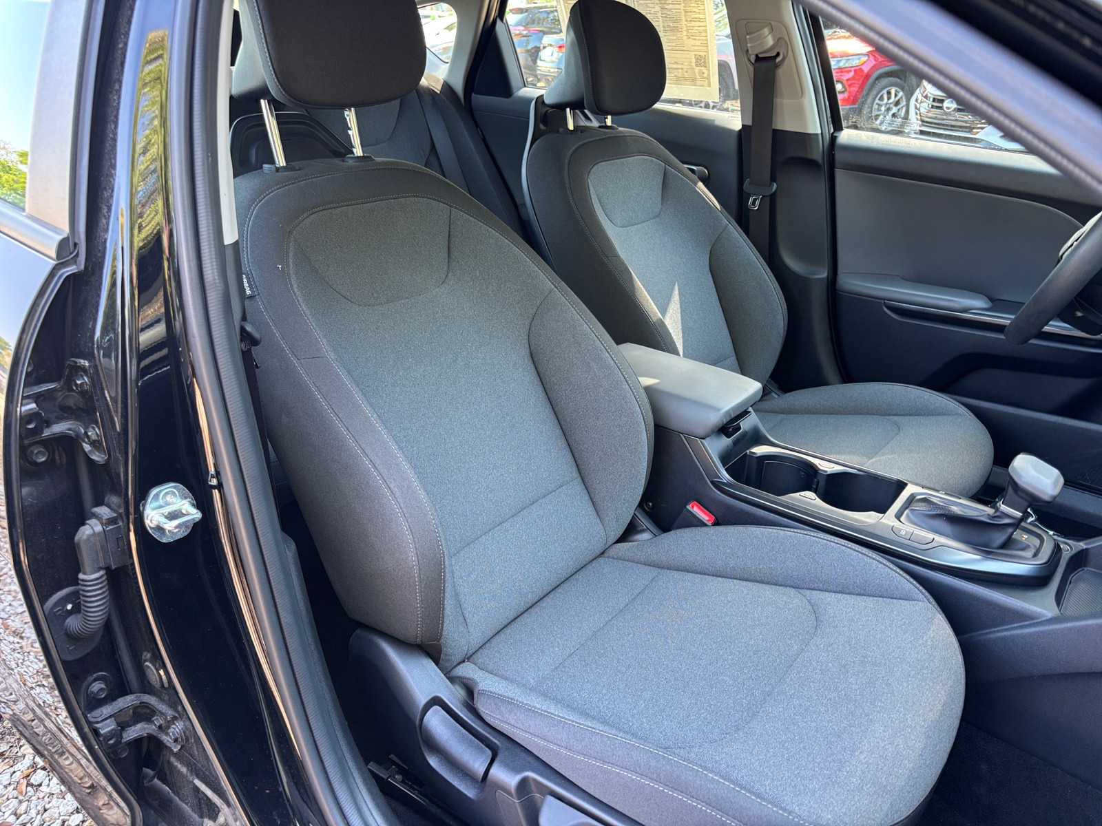 Thumbnail: 2025 Kia K4 - 2