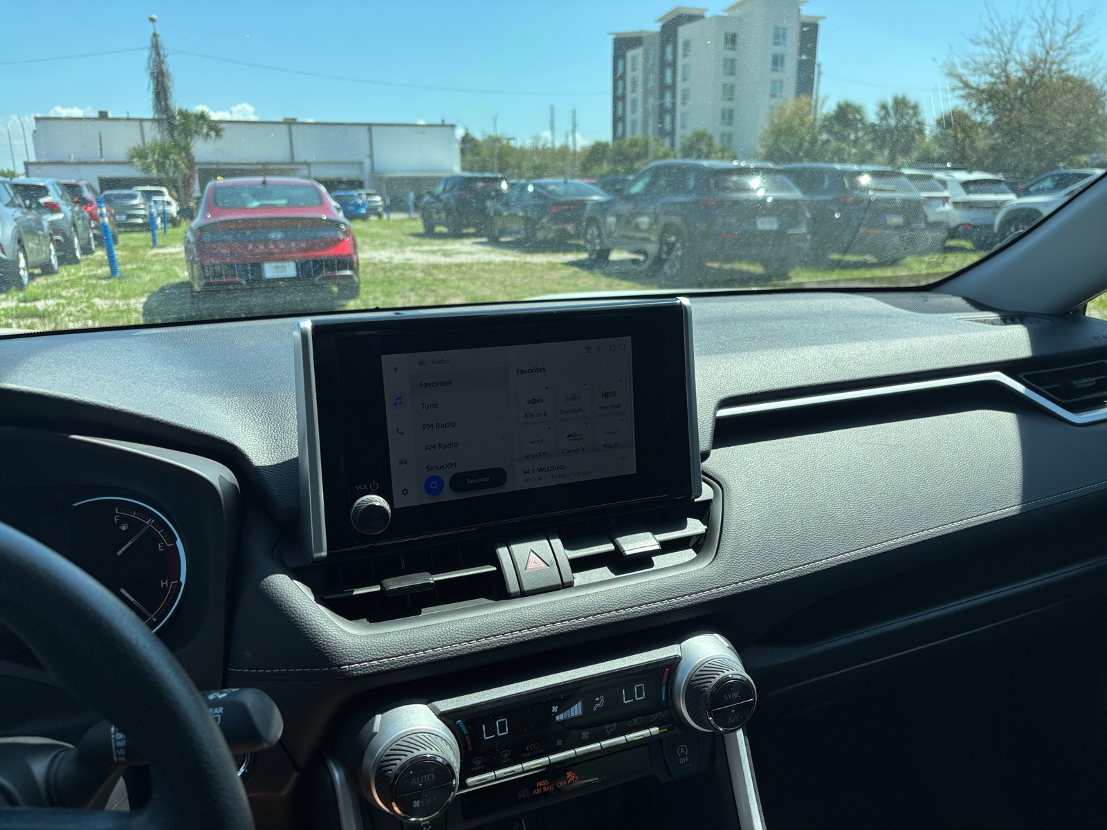 Thumbnail: 2025 Toyota RAV4 - 4