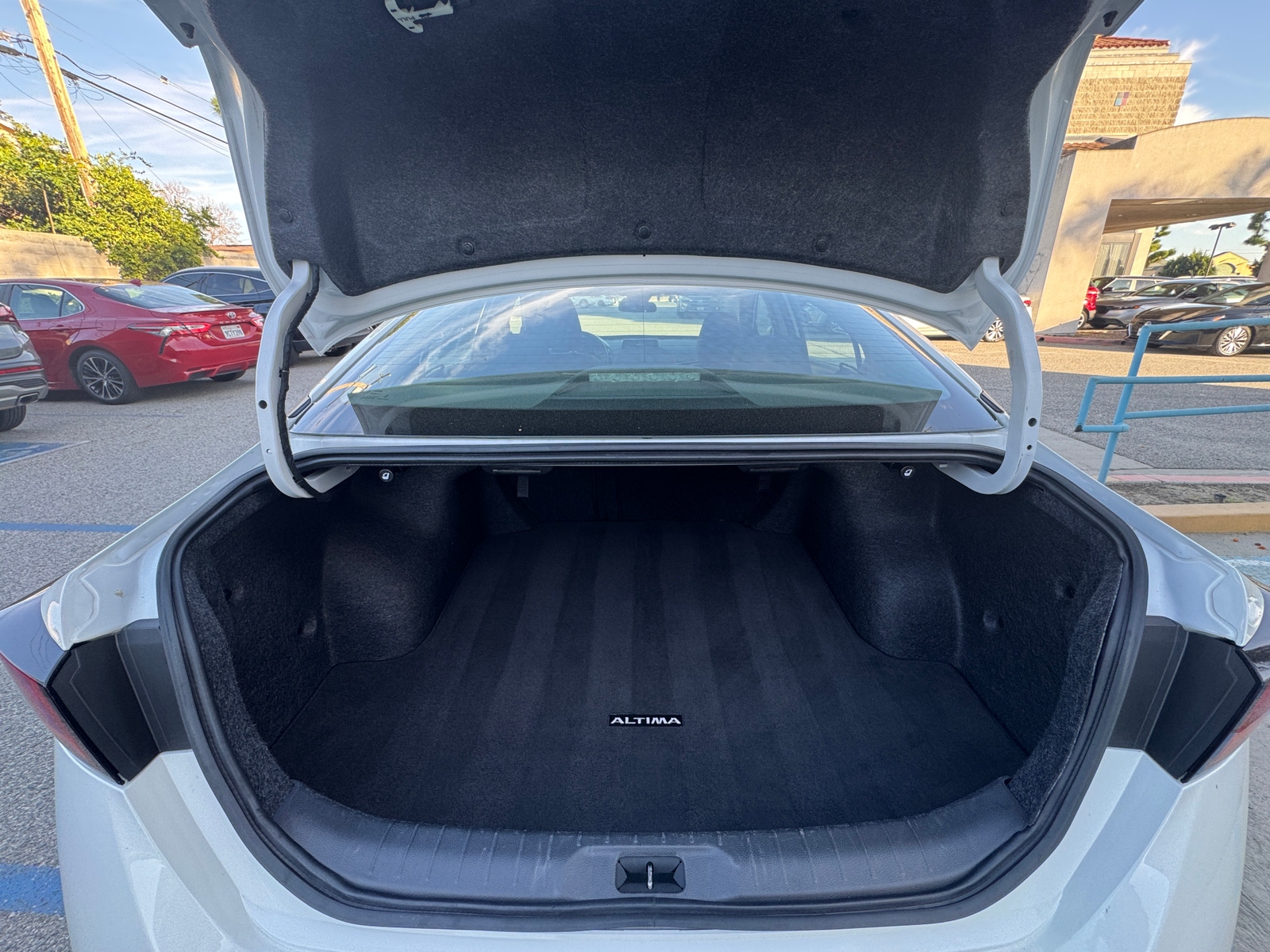 Thumbnail: 2025 Nissan Altima - 6