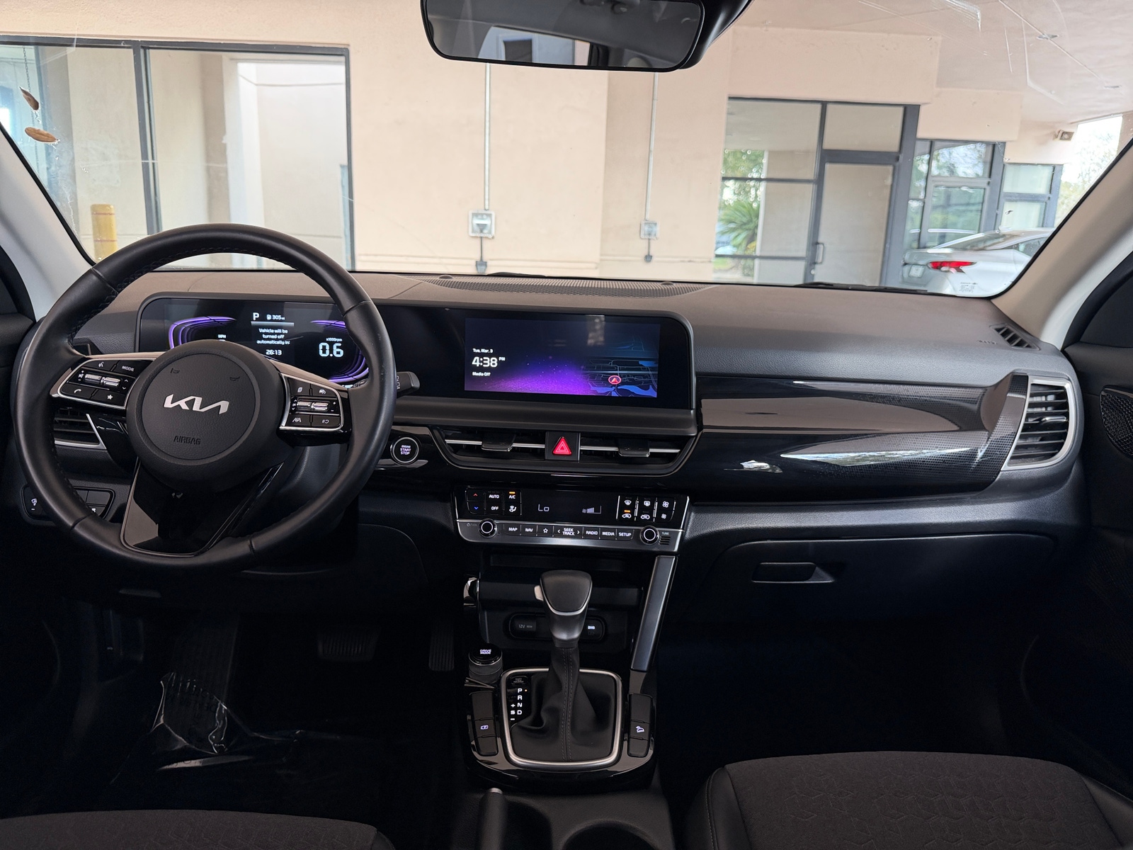 Thumbnail: 2025 Kia Seltos - 3