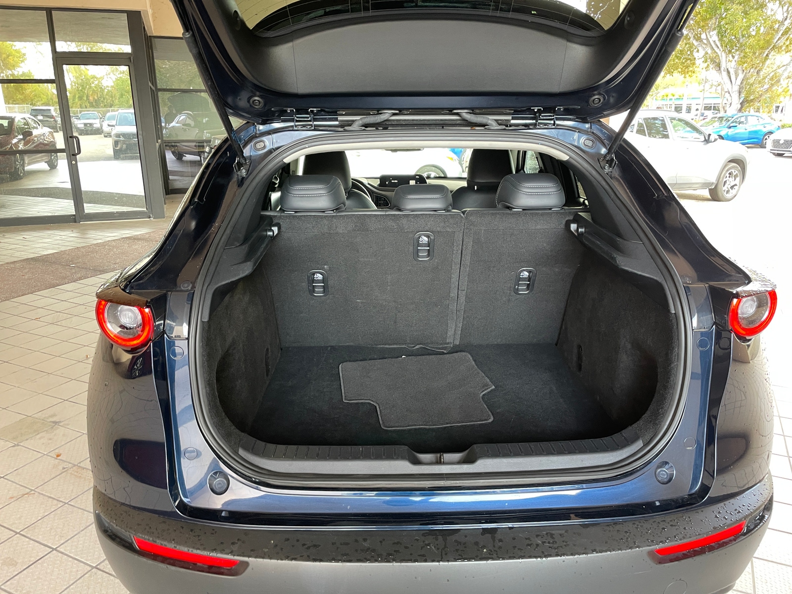 Thumbnail: 2025 Mazda CX-30 - 4