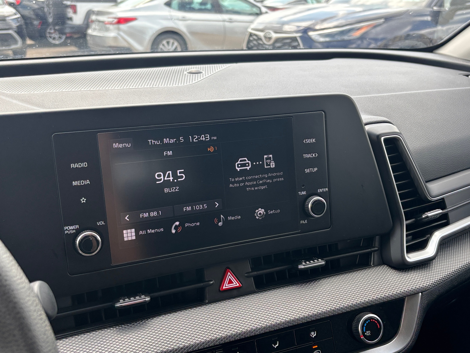 Thumbnail: 2025 Kia Sportage - 4