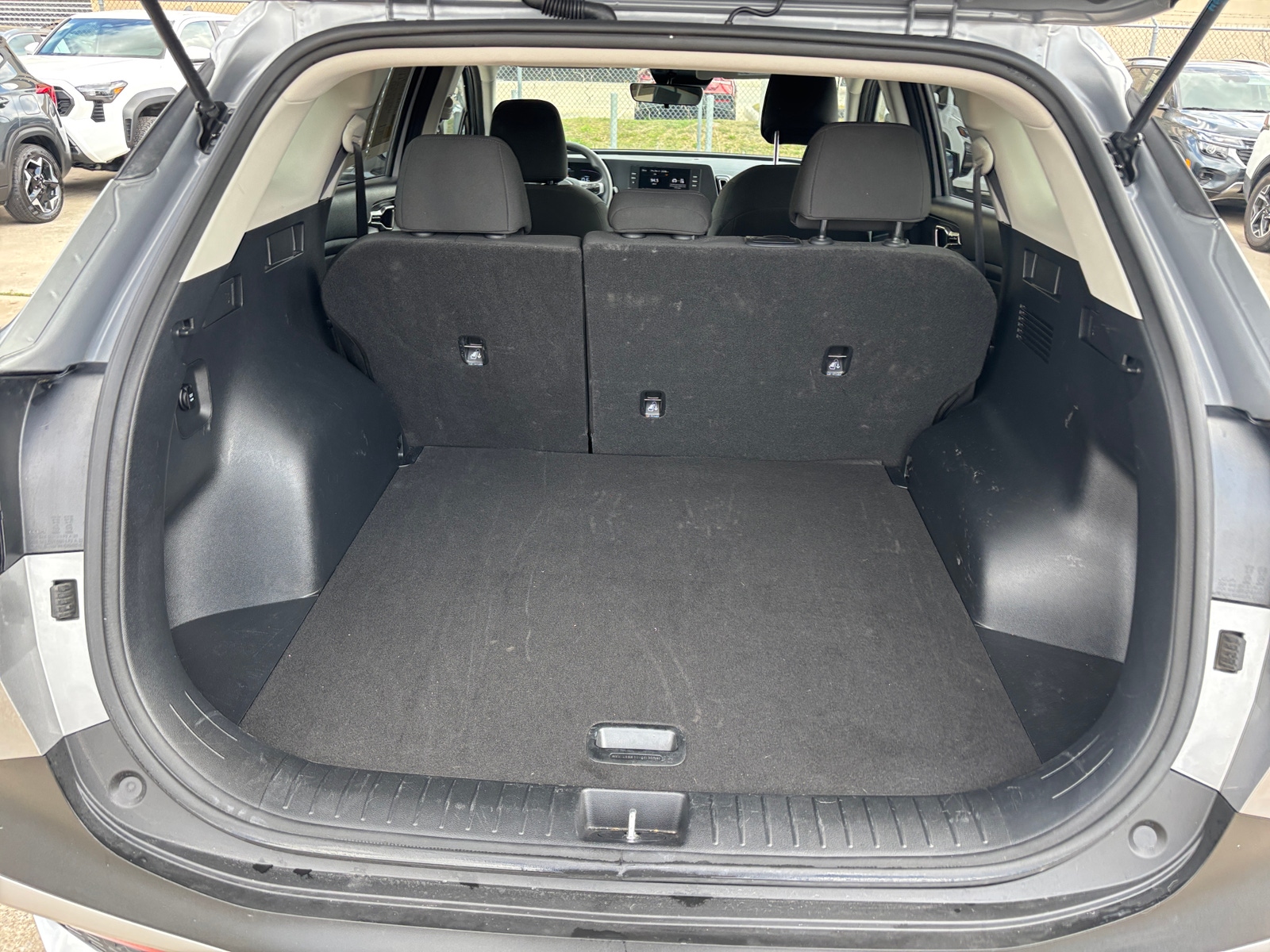 Thumbnail: 2025 Kia Sportage - 6