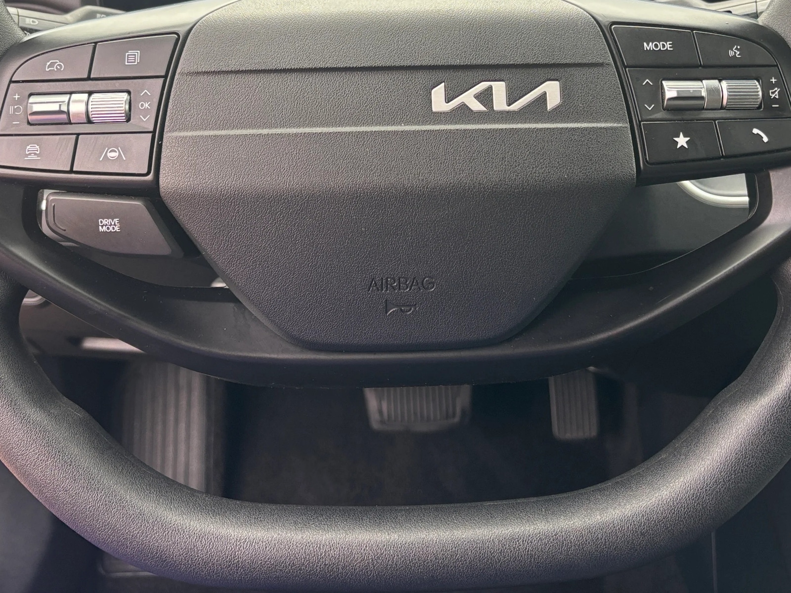 Thumbnail: 2025 Kia K4 - 4