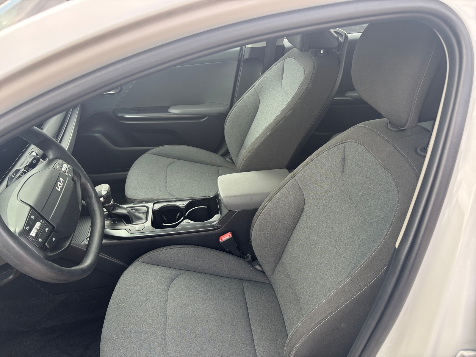 Thumbnail: 2025 Kia K4 - 2