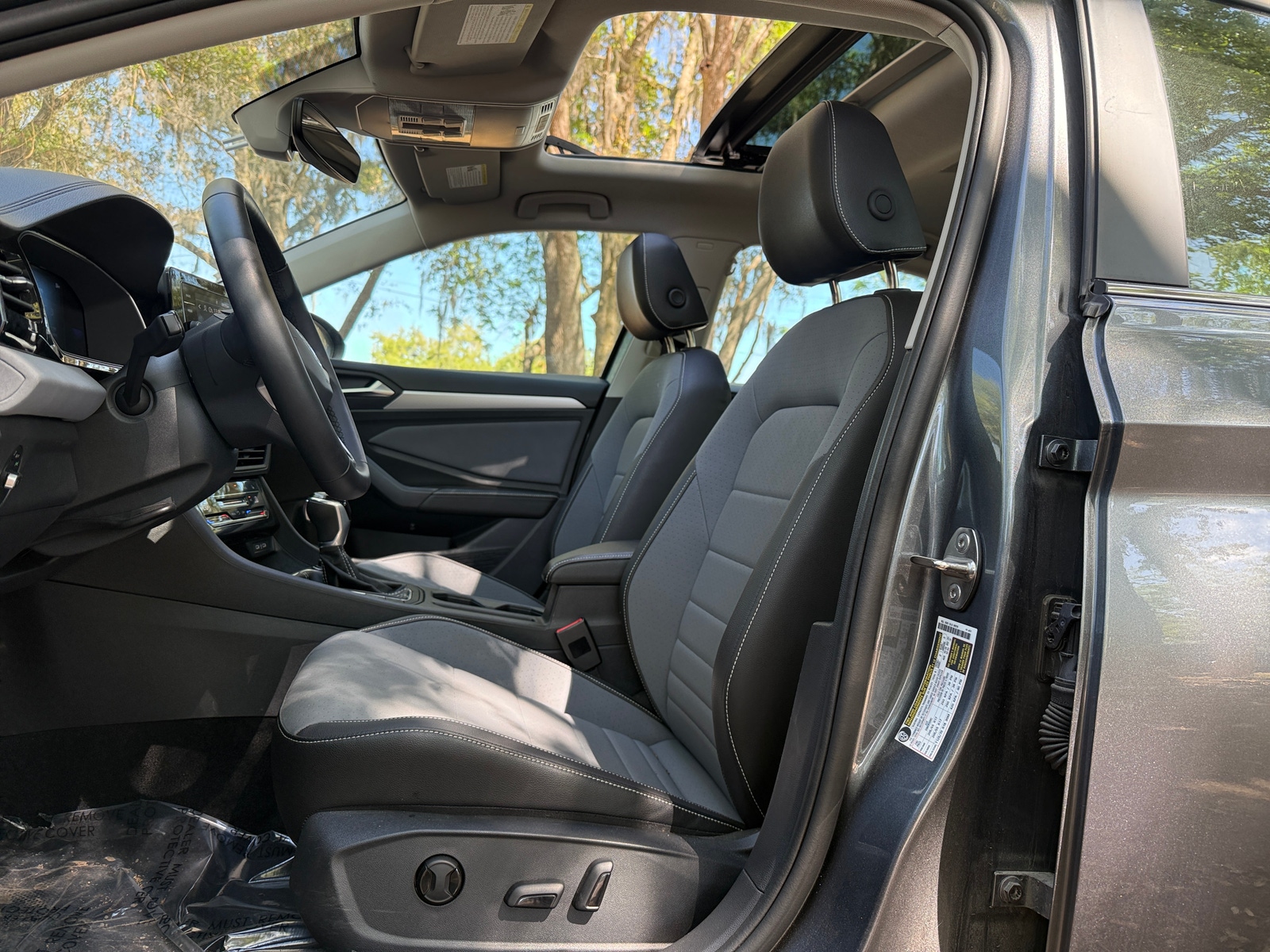 Thumbnail: 2025 Volkswagen Jetta - 2