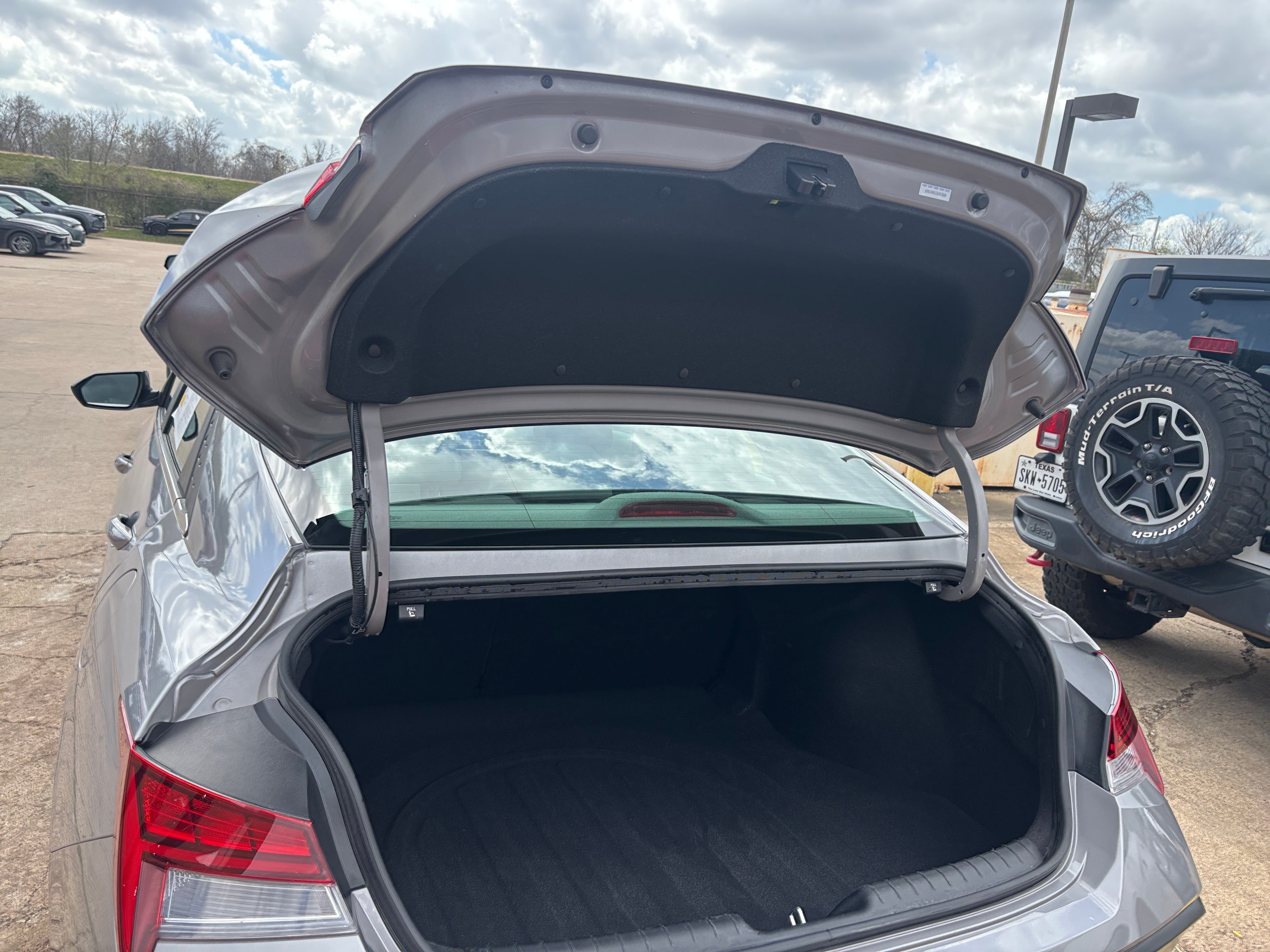 Thumbnail: 2025 Hyundai Elantra - 6