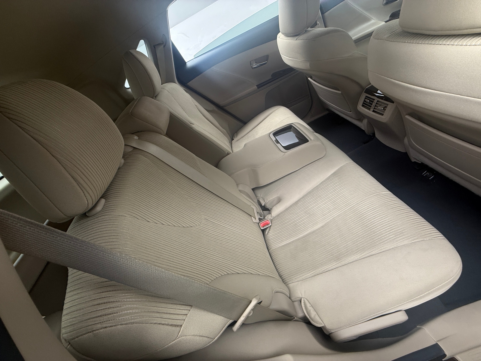 Thumbnail: 2011 Toyota Venza - 6