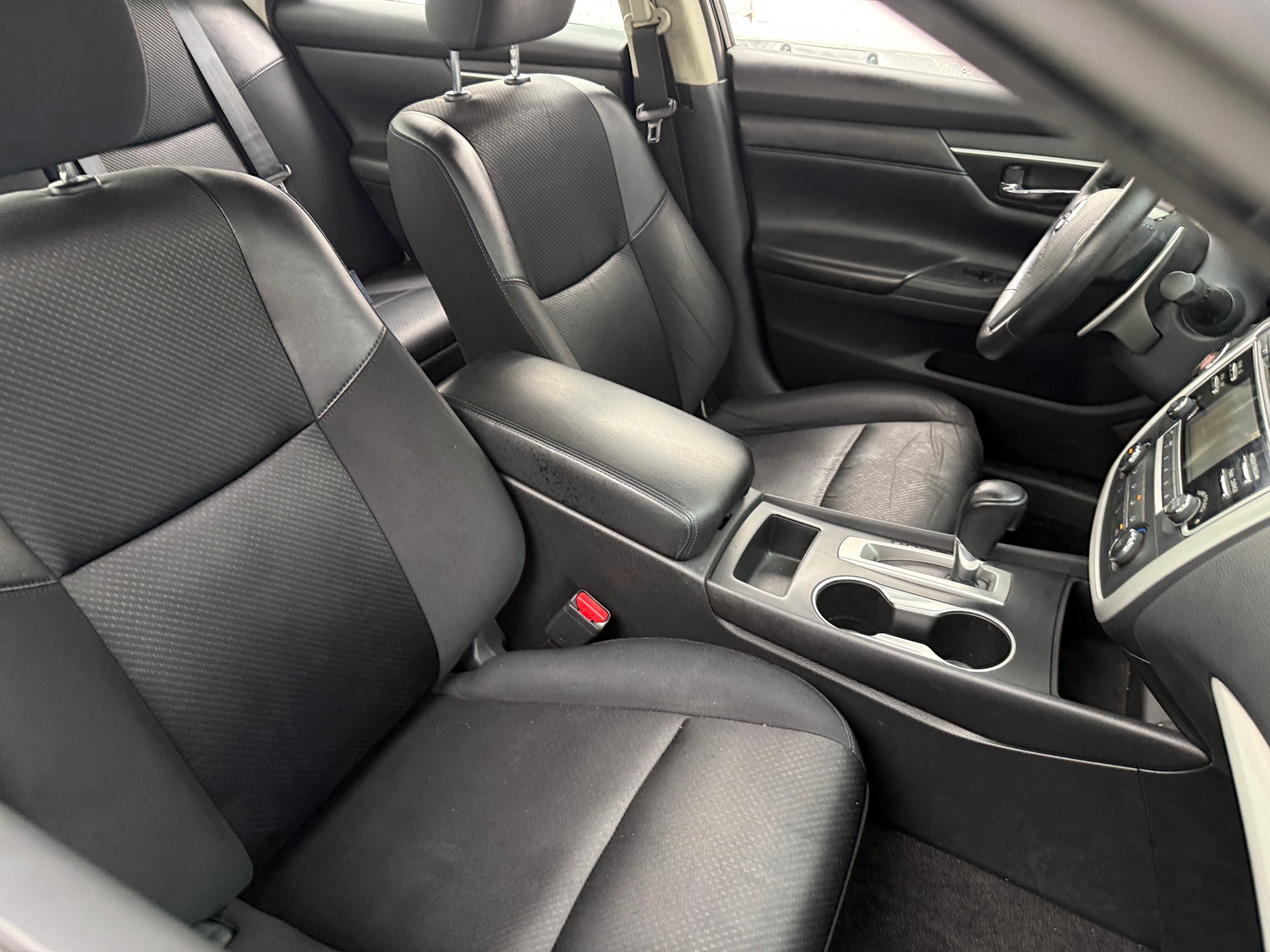 Thumbnail: 2016 Nissan Altima - 2