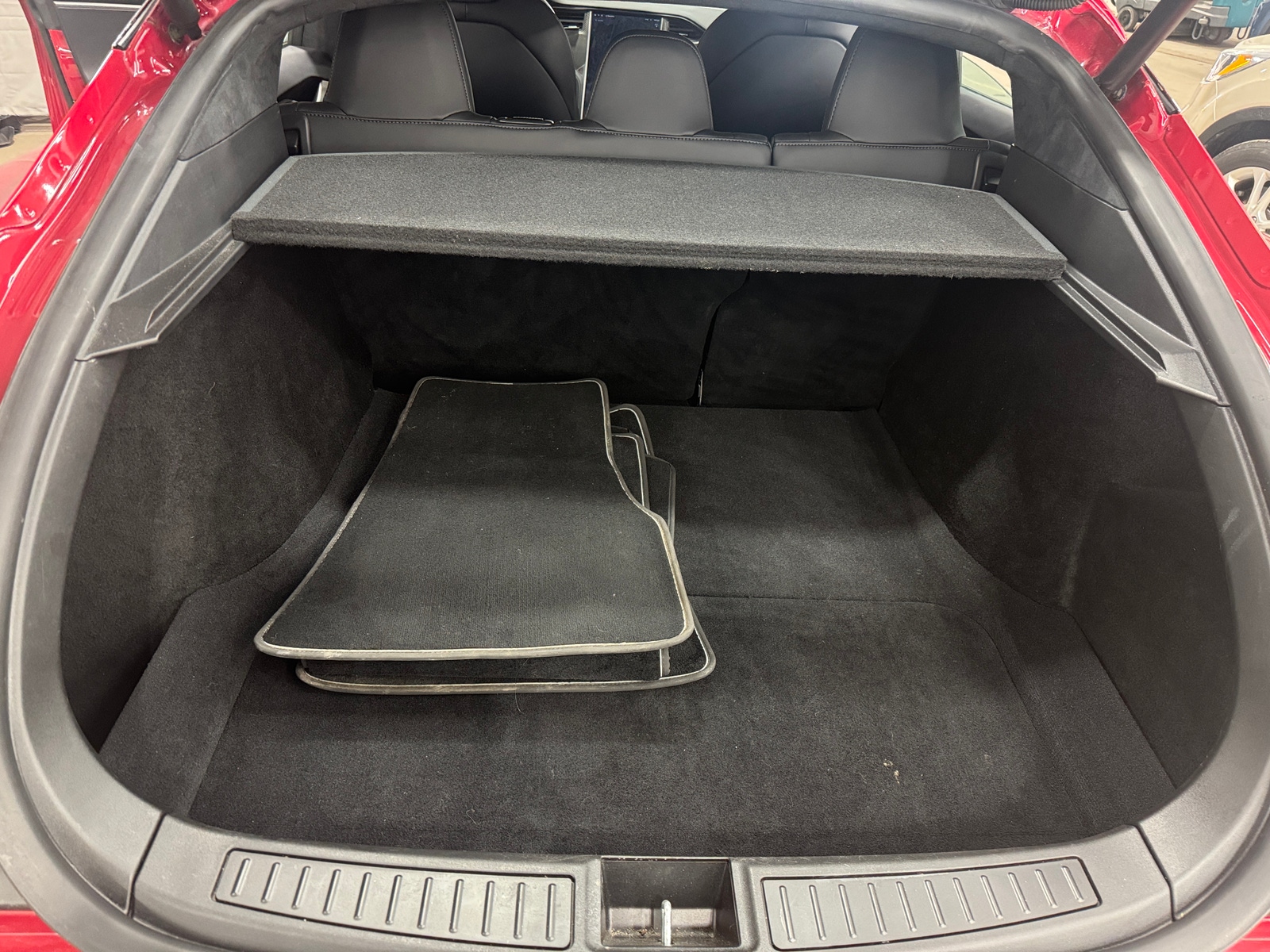 Thumbnail: 2020 Tesla Model S - 6