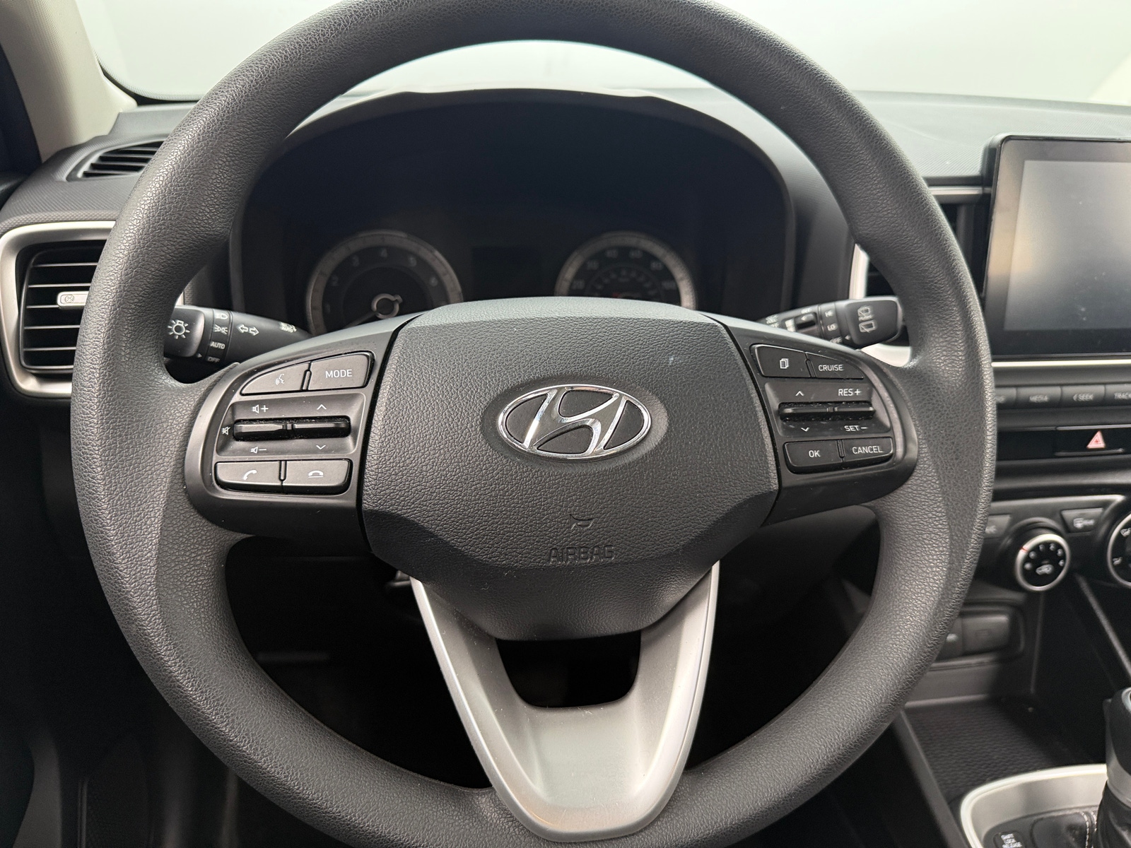 Thumbnail: 2022 Hyundai Venue - 5