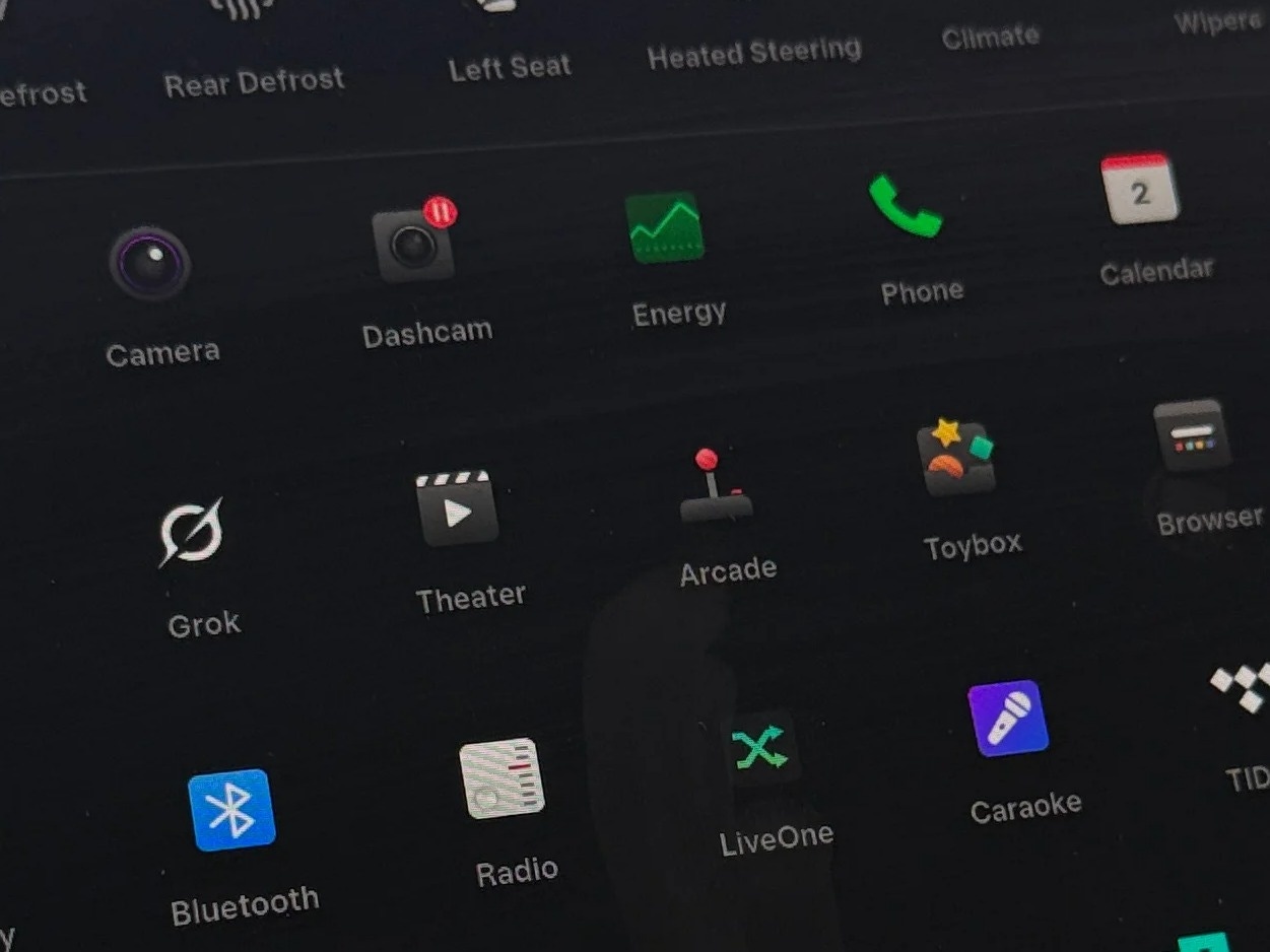 Thumbnail: 2023 Tesla Model 3 - 3