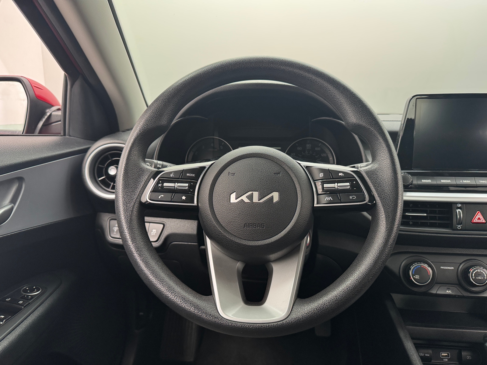 Thumbnail: 2024 Kia Forte - 5