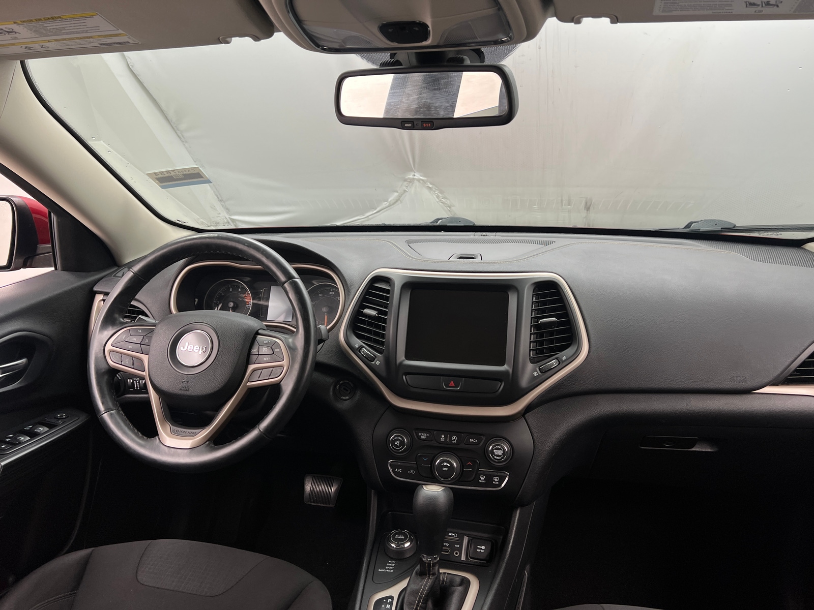 Thumbnail: 2017 Jeep Cherokee - 3