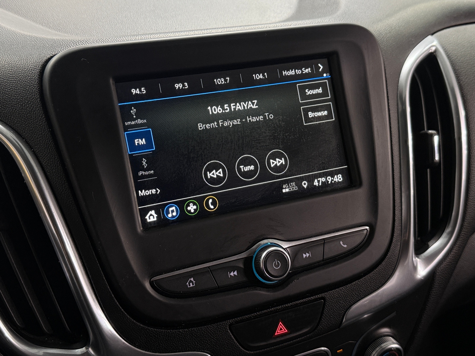 Thumbnail: 2019 Chevrolet Equinox - 4