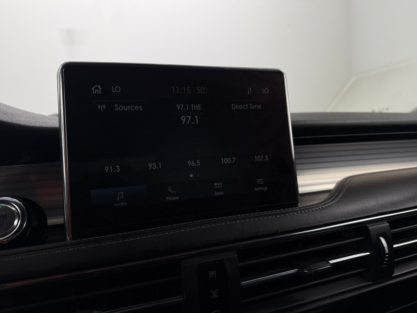 Thumbnail: 2022 Lincoln Corsair - 3