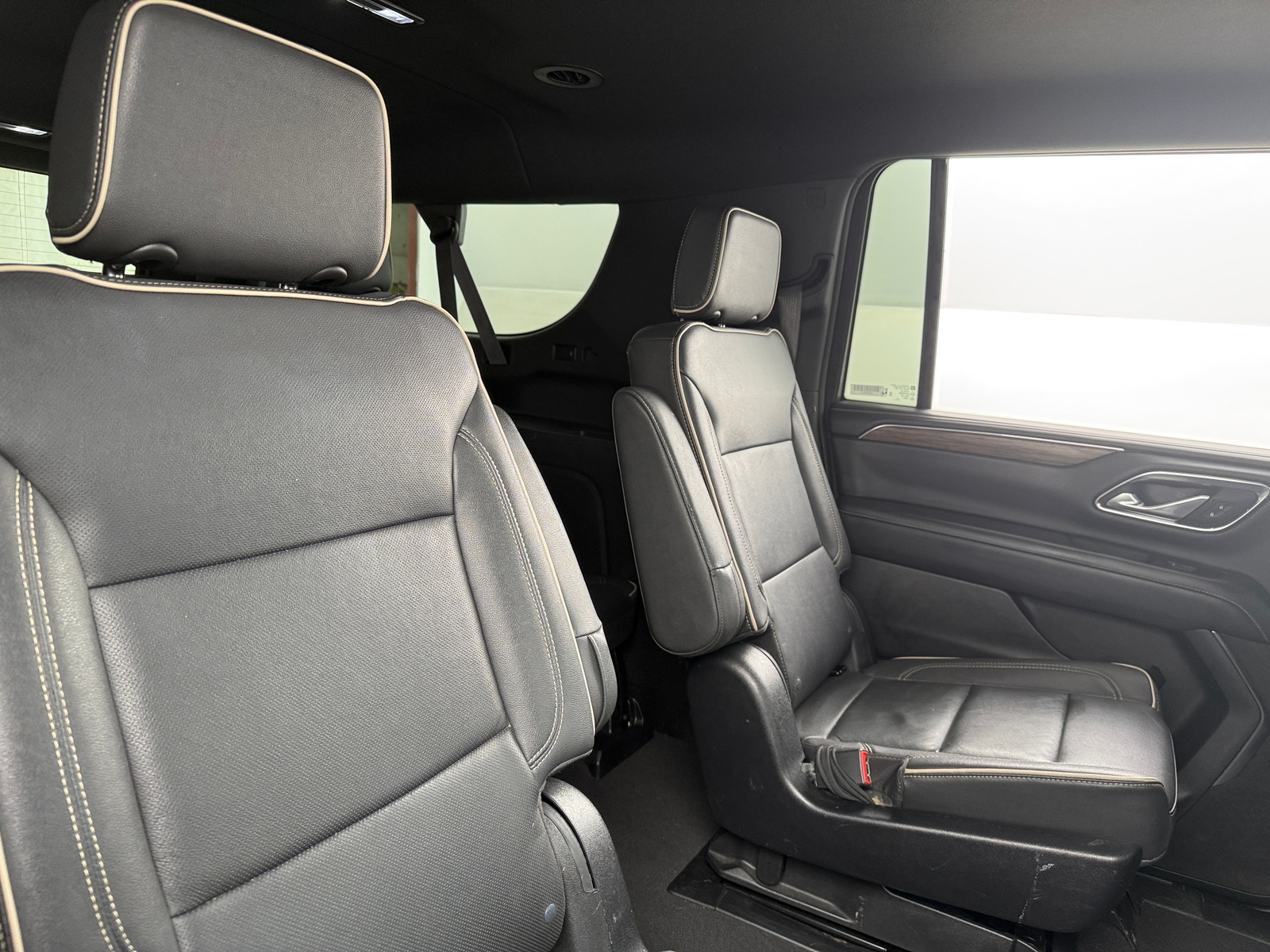 Thumbnail: 2023 Chevrolet Suburban - 5