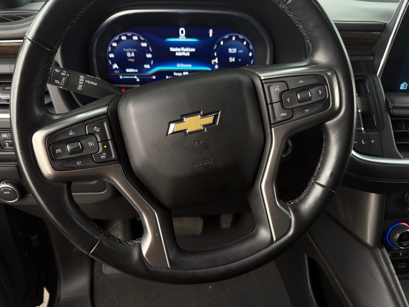 Thumbnail: 2023 Chevrolet Suburban - 4