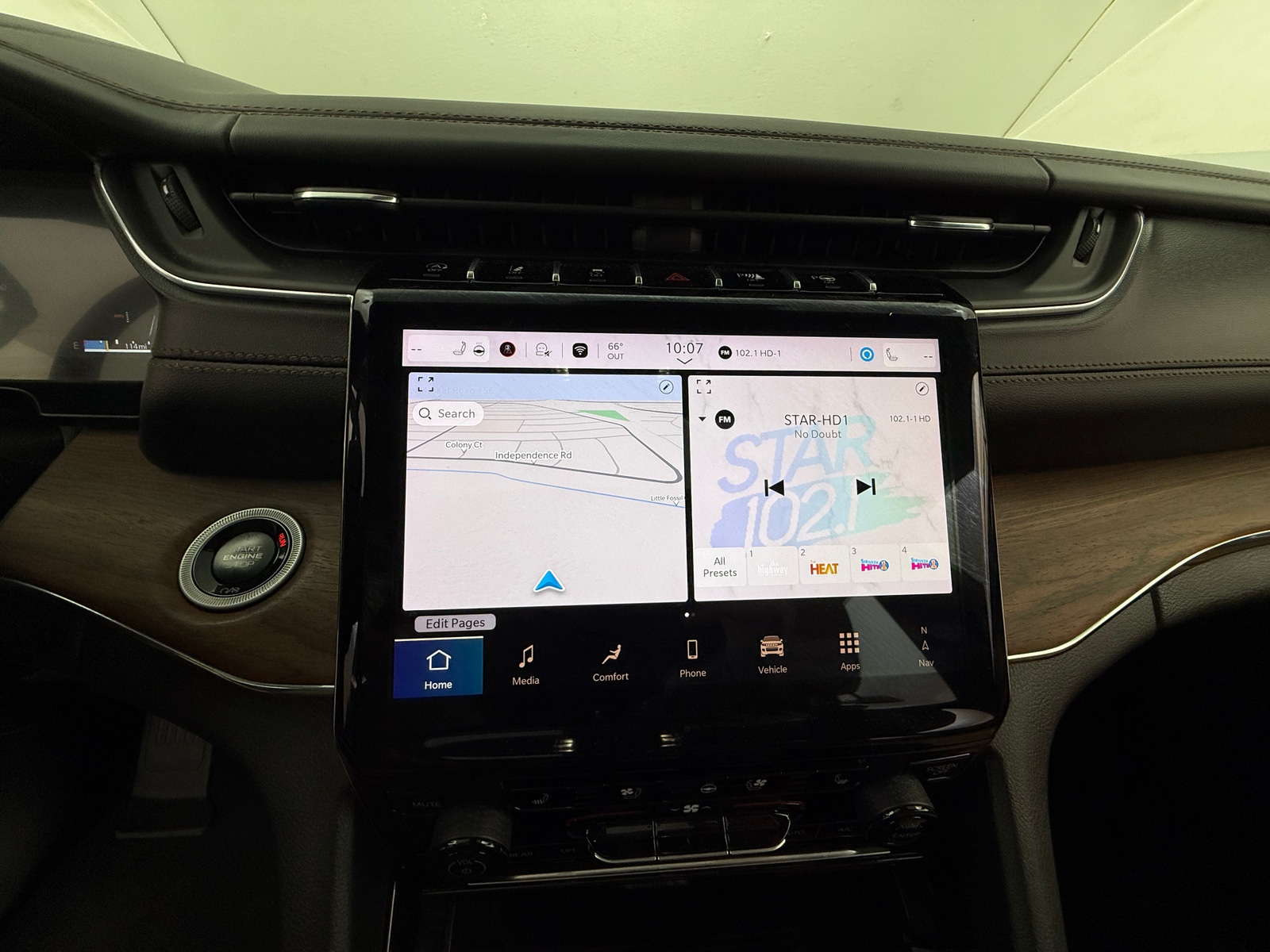 Thumbnail: 2025 Jeep Grand Cherokee - 3