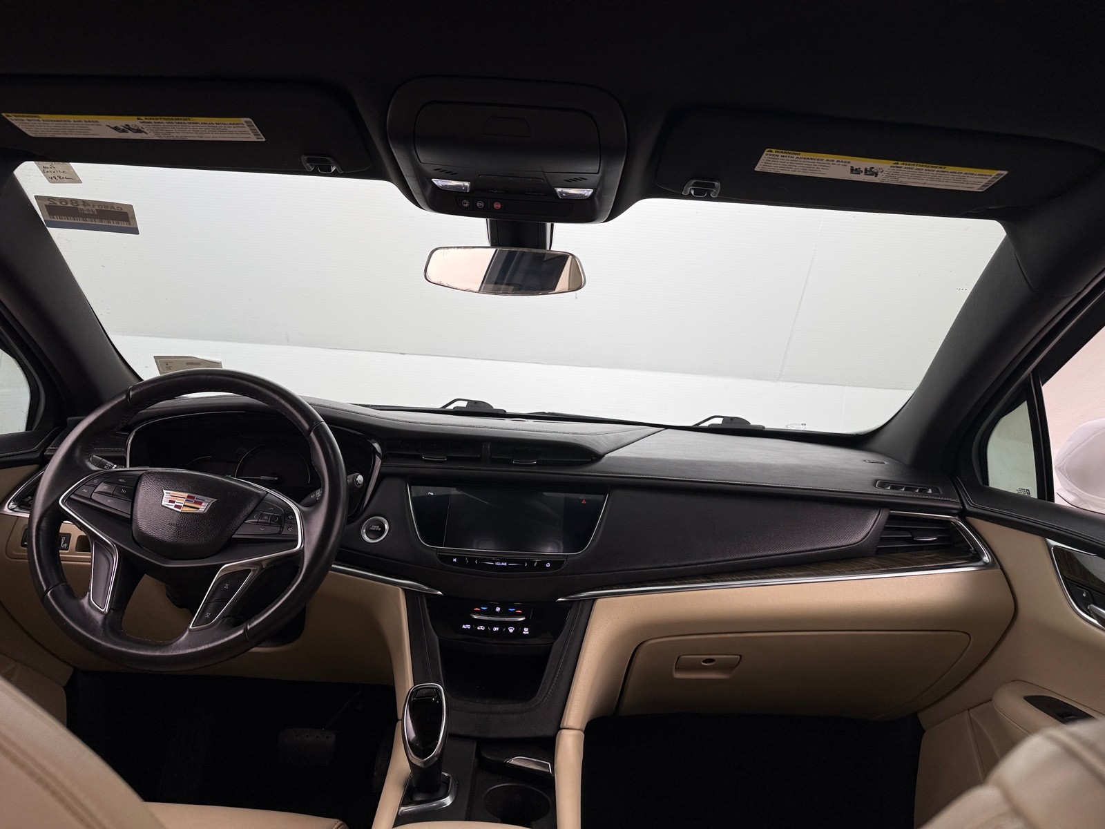 Thumbnail: 2017 Cadillac XT5 - 2