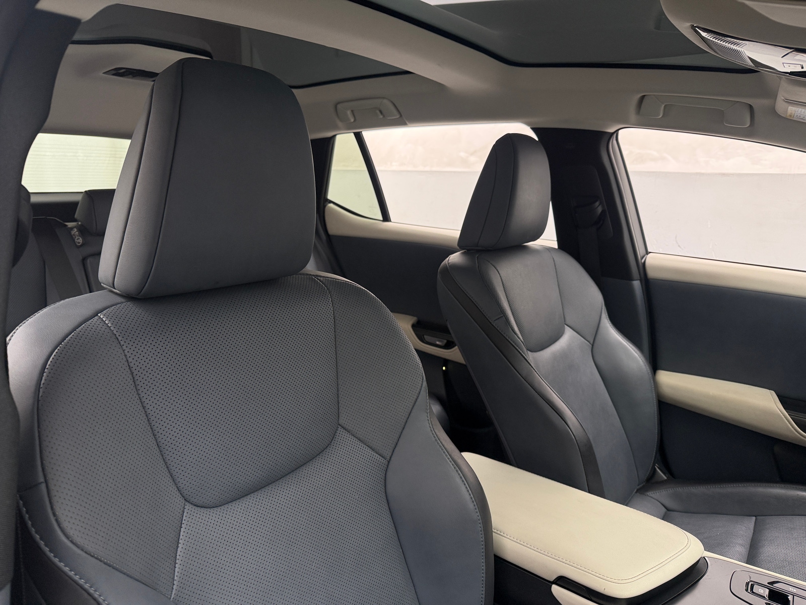 Thumbnail: 2023 Lexus RZ - 2