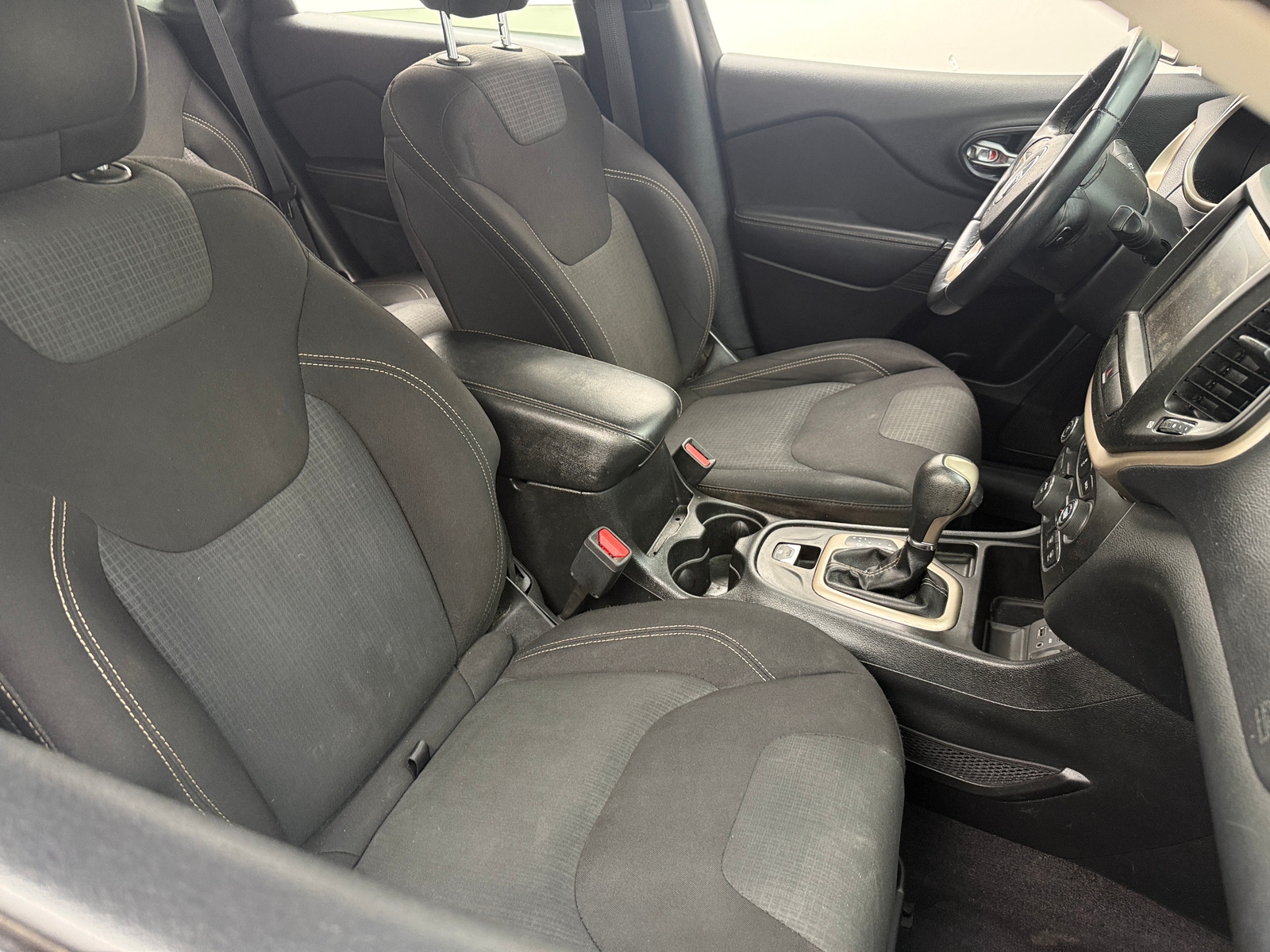 Thumbnail: 2016 Jeep Cherokee - 2