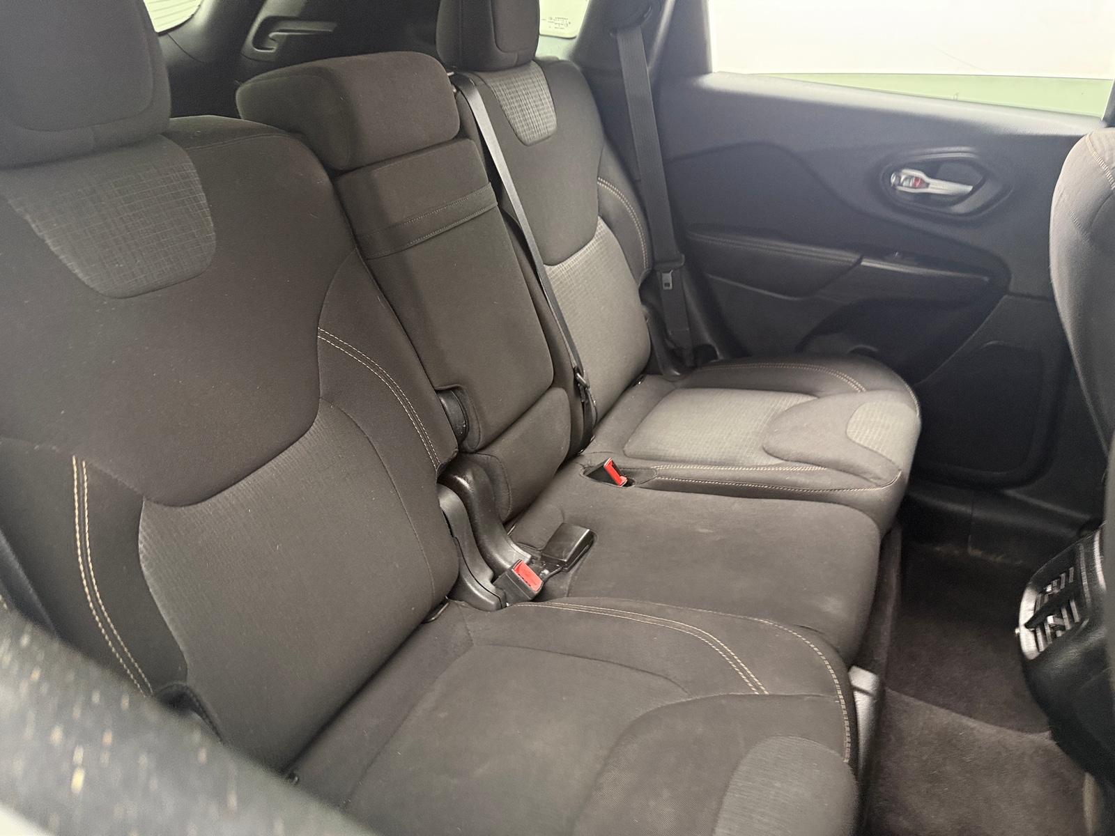 Thumbnail: 2016 Jeep Cherokee - 6