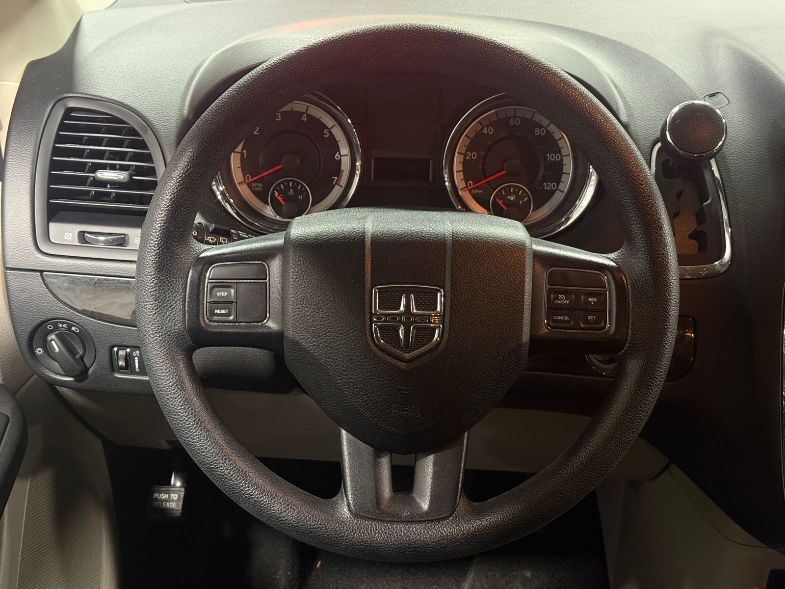 Thumbnail: 2017 Dodge Grand Caravan - 5