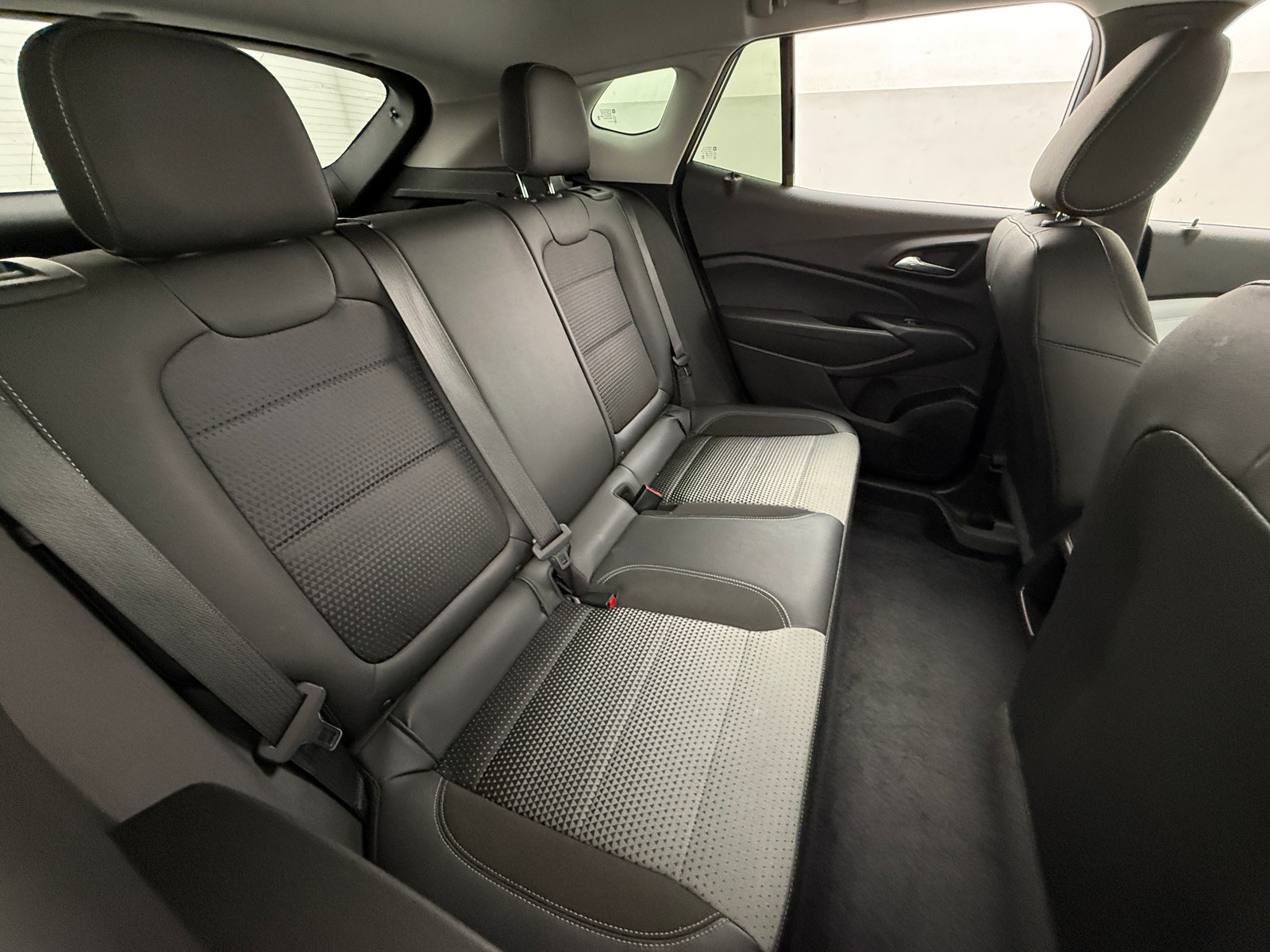 Thumbnail: 2025 Chevrolet Trax - 6