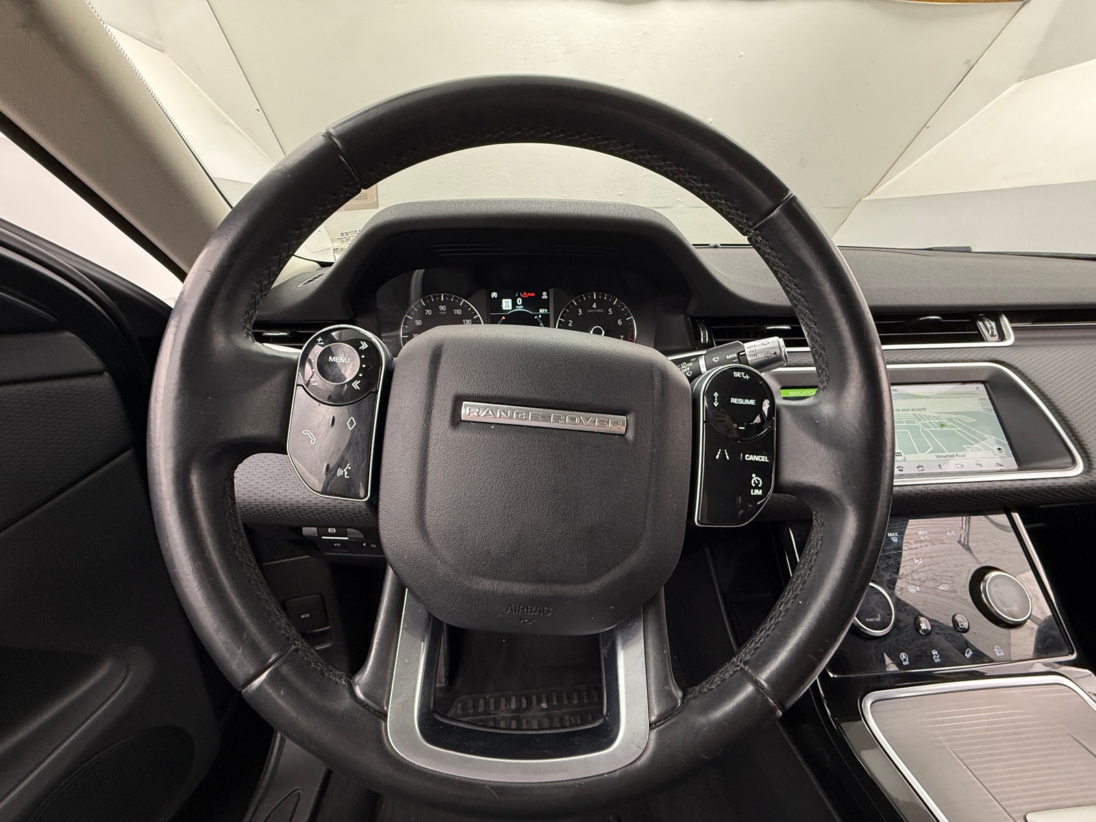 Thumbnail: 2020 Land Rover Range Rover Evoque - 4