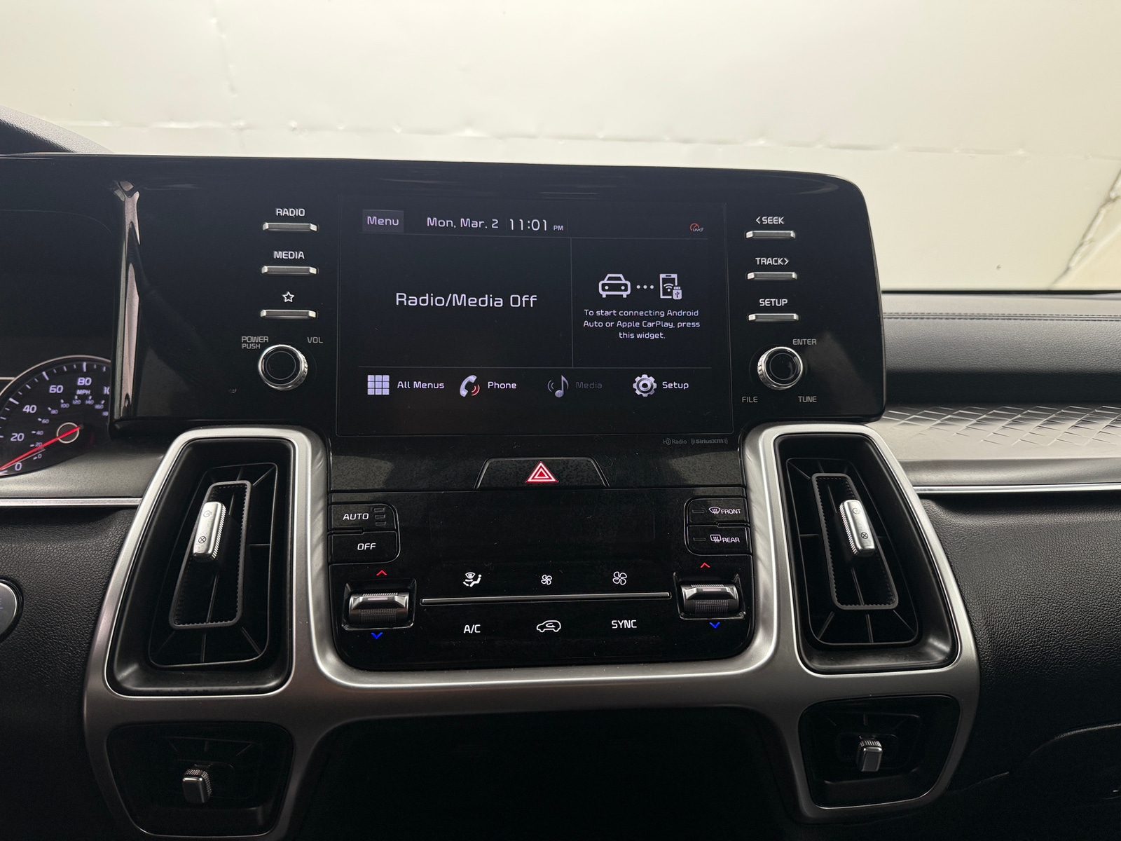 Thumbnail: 2021 Kia Sorento - 3