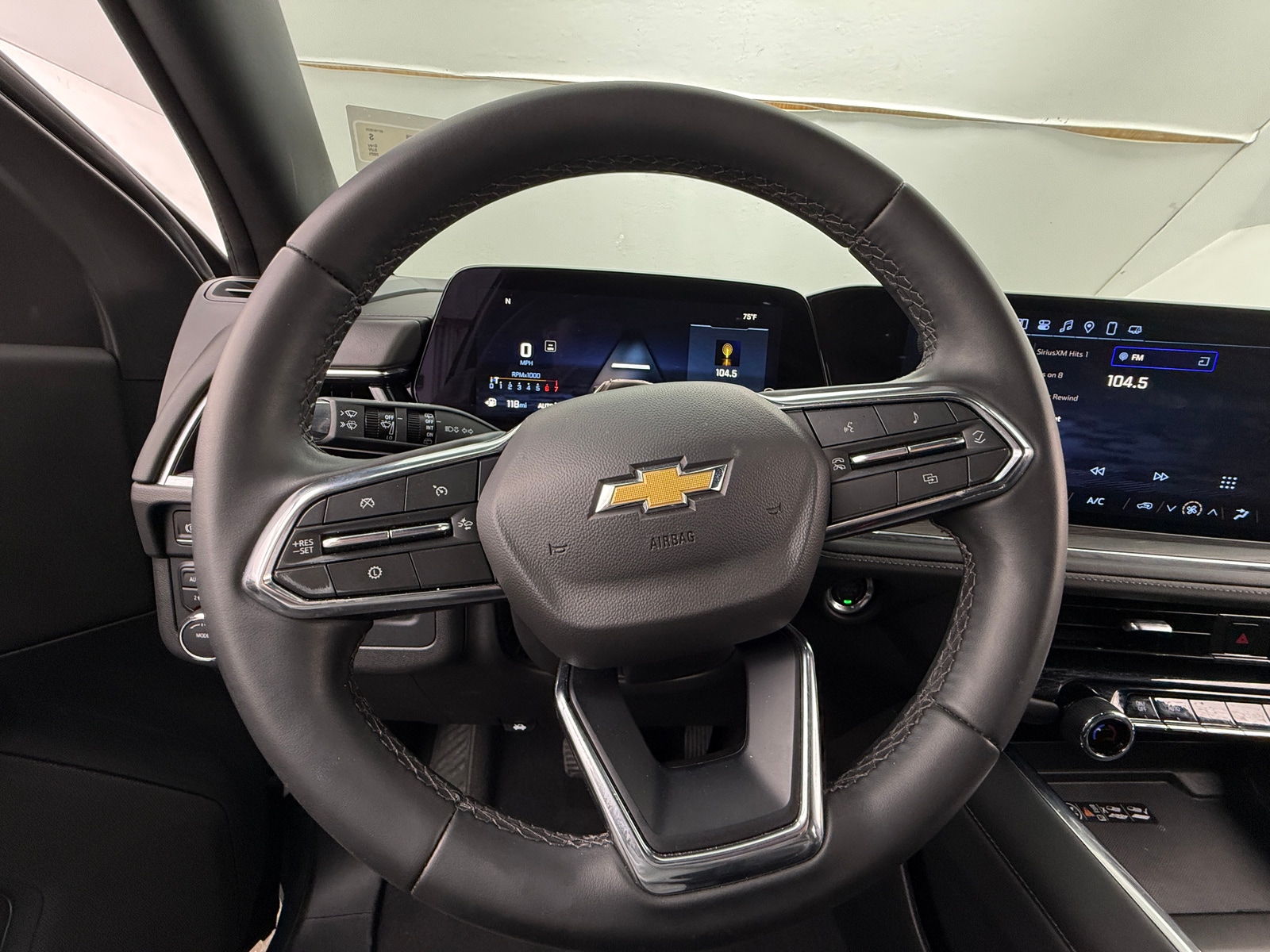 Thumbnail: 2025 Chevrolet Tahoe - 4