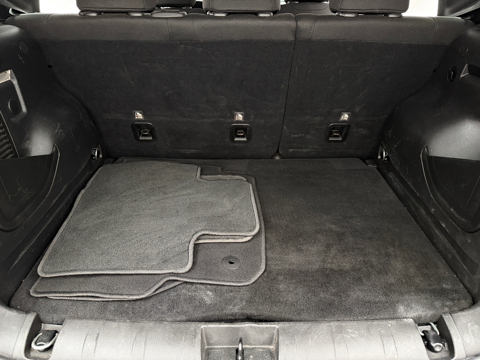 Thumbnail: 2021 Jeep Renegade - 7