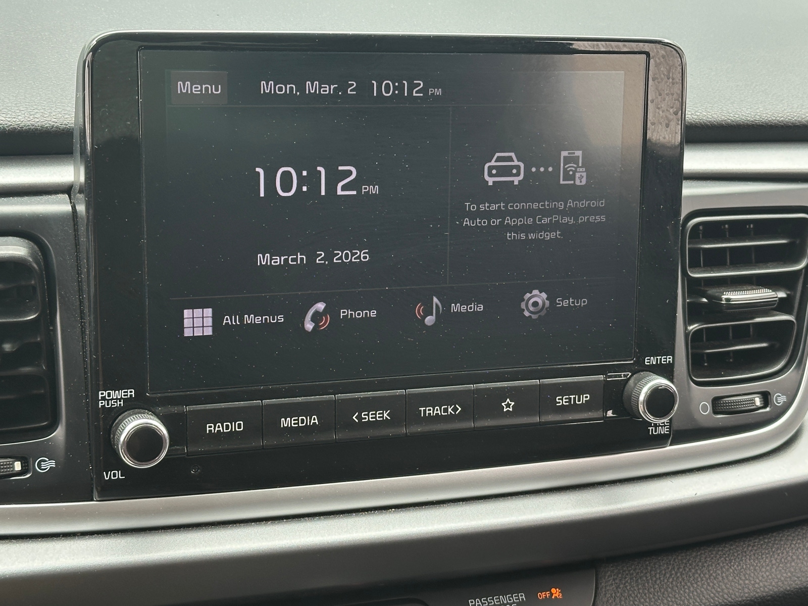 Thumbnail: 2023 Kia Rio - 4