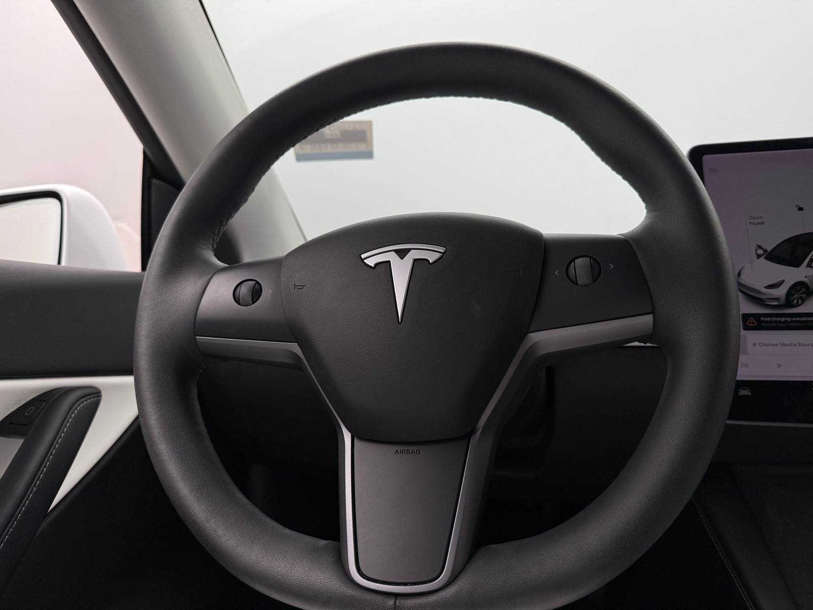 Thumbnail: 2022 Tesla Model Y - 4
