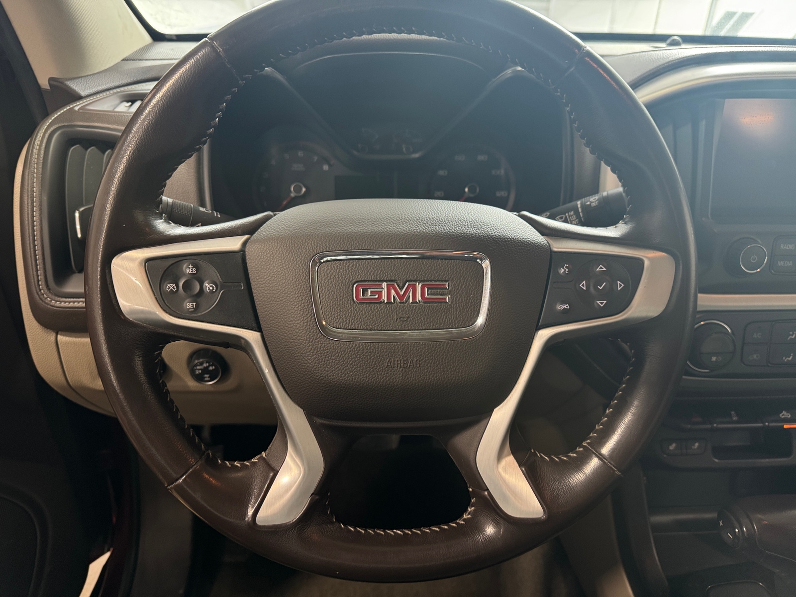 Thumbnail: 2016 GMC Canyon - 4