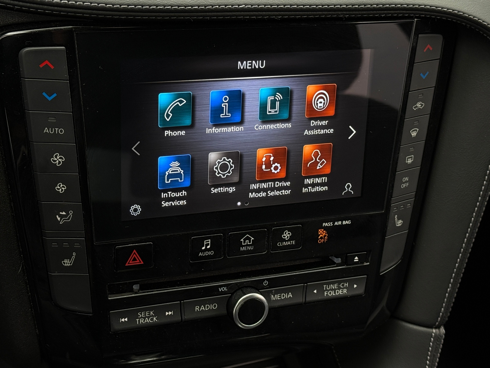 Thumbnail: 2022 INFINITI QX55 - 3