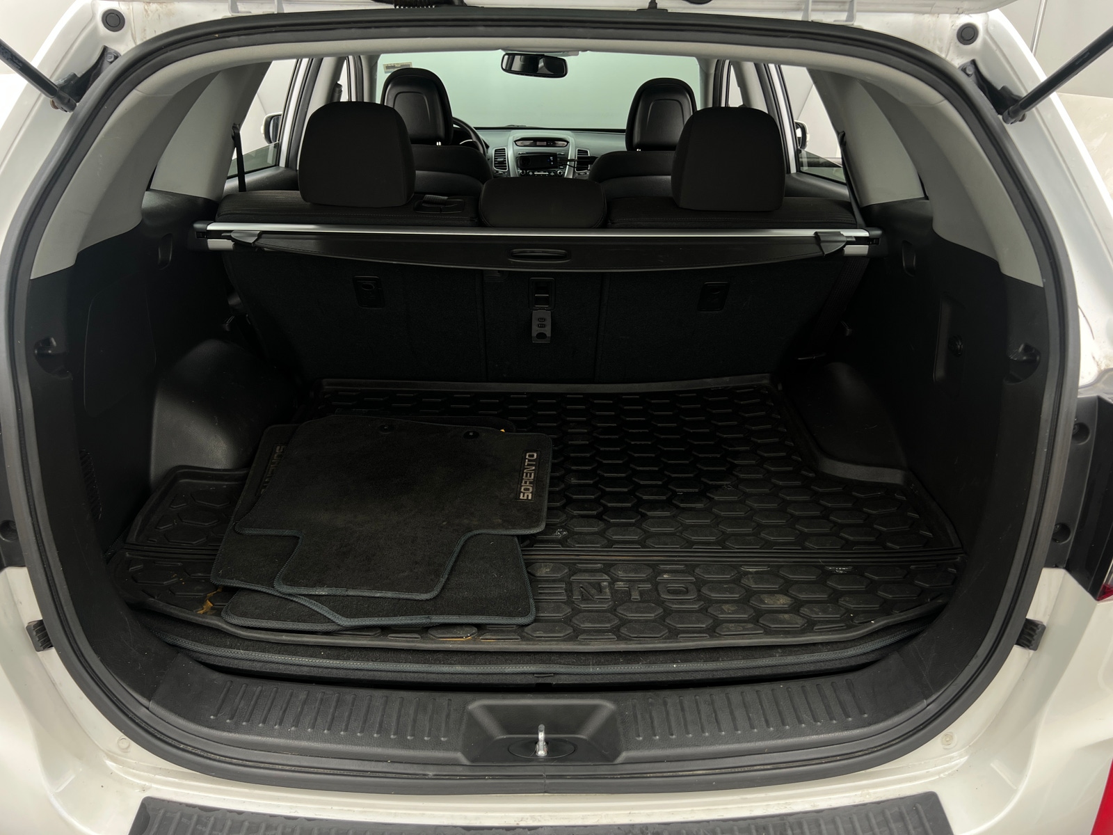 Thumbnail: 2014 Kia Sorento - 7