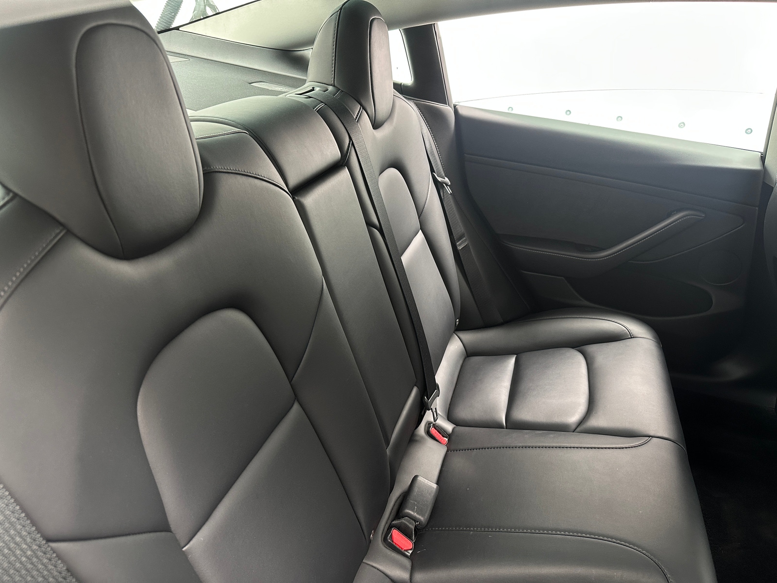 Thumbnail: 2022 Tesla Model 3 - 5