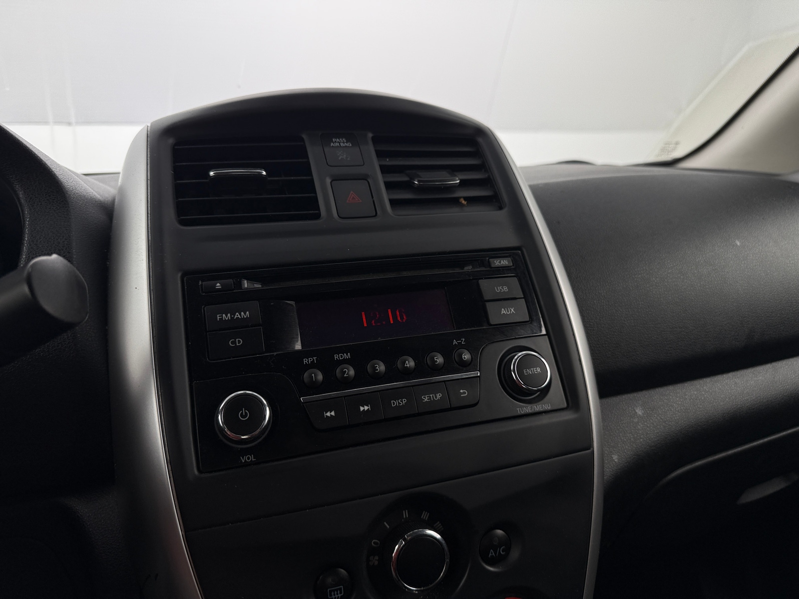 Thumbnail: 2017 Nissan Versa - 4