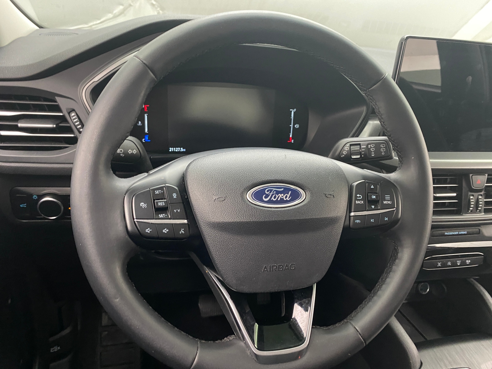 Thumbnail: 2023 Ford Escape - 5