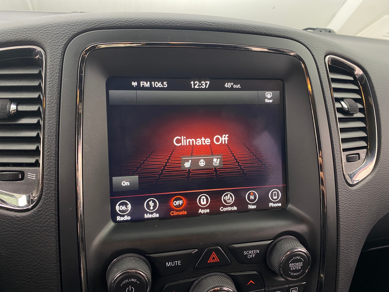 Thumbnail: 2018 Dodge Durango - 3