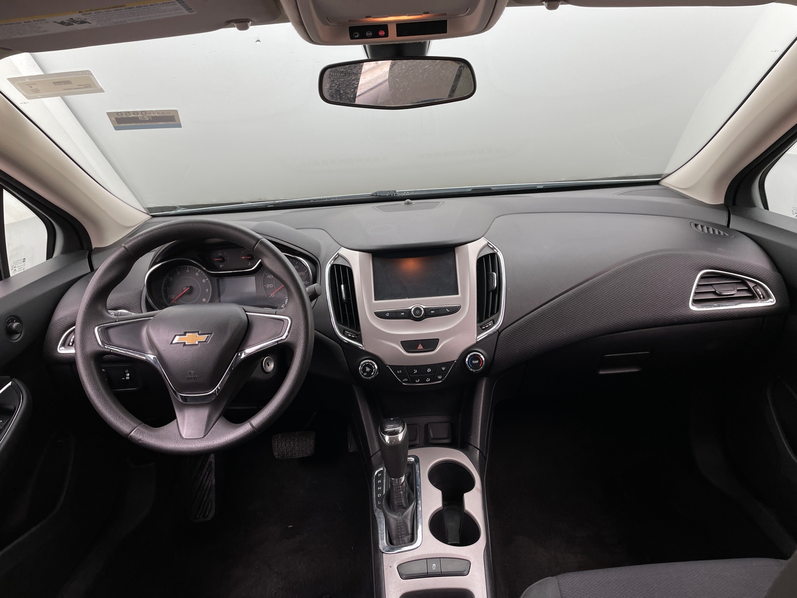 Thumbnail: 2017 Chevrolet Cruze - 3