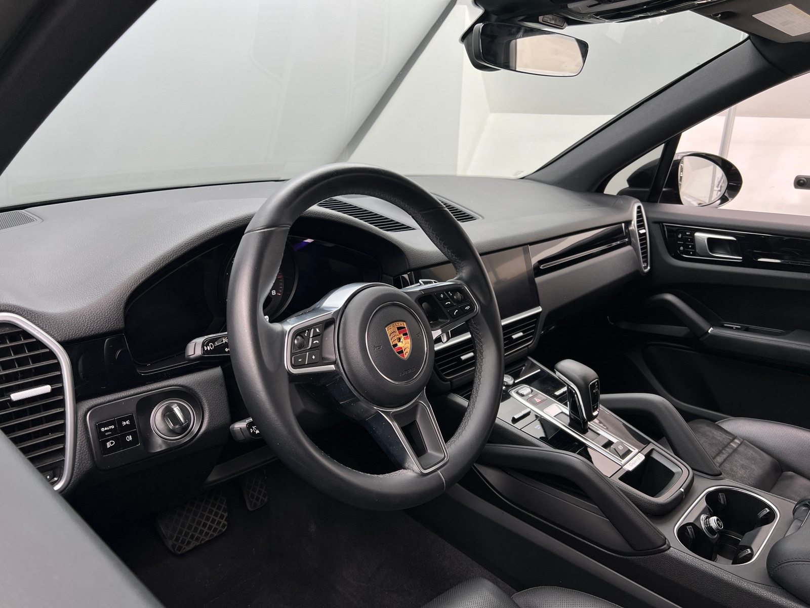 Thumbnail: 2019 Porsche Cayenne - 4