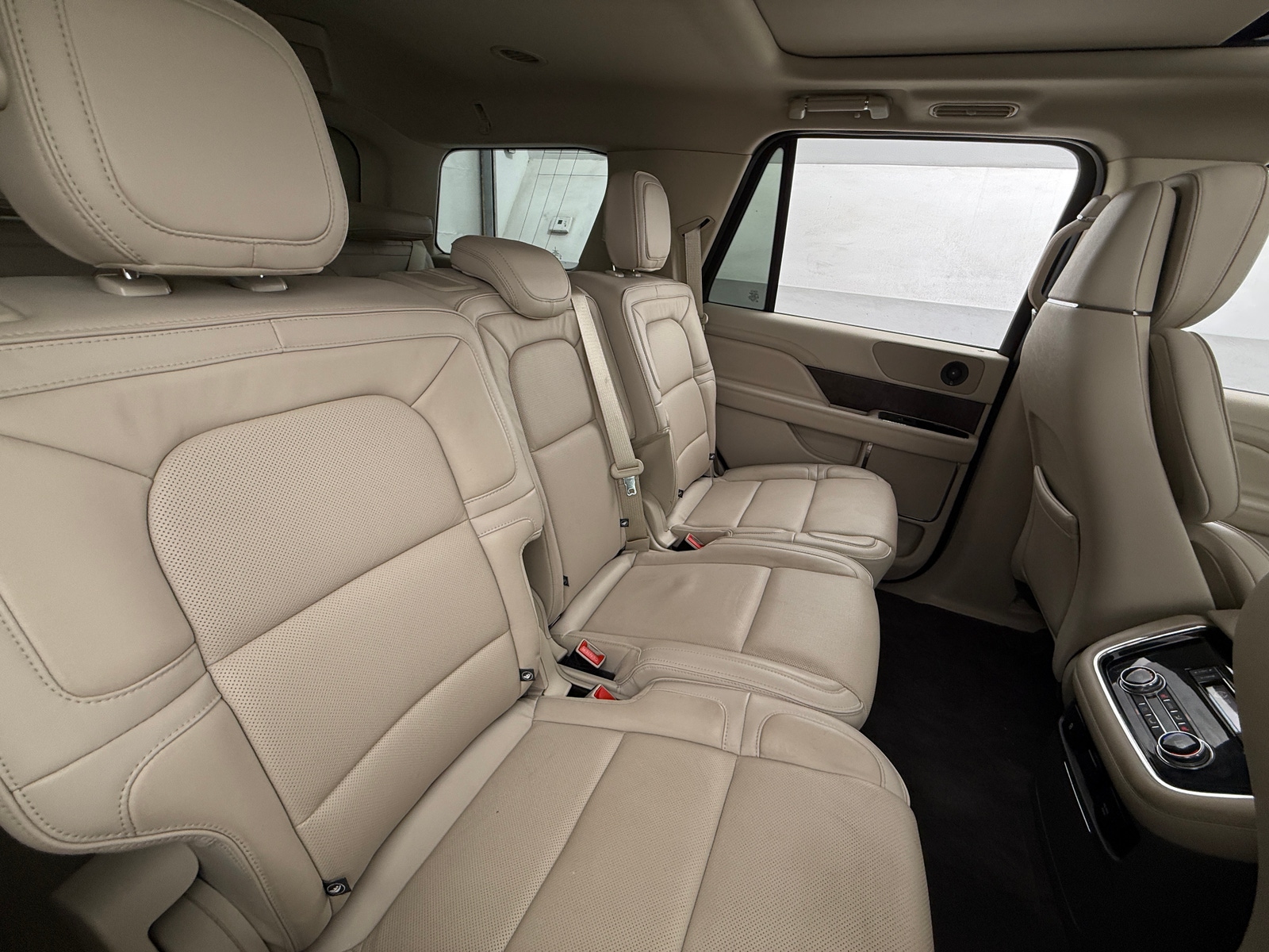 Thumbnail: 2018 Lincoln Navigator - 5