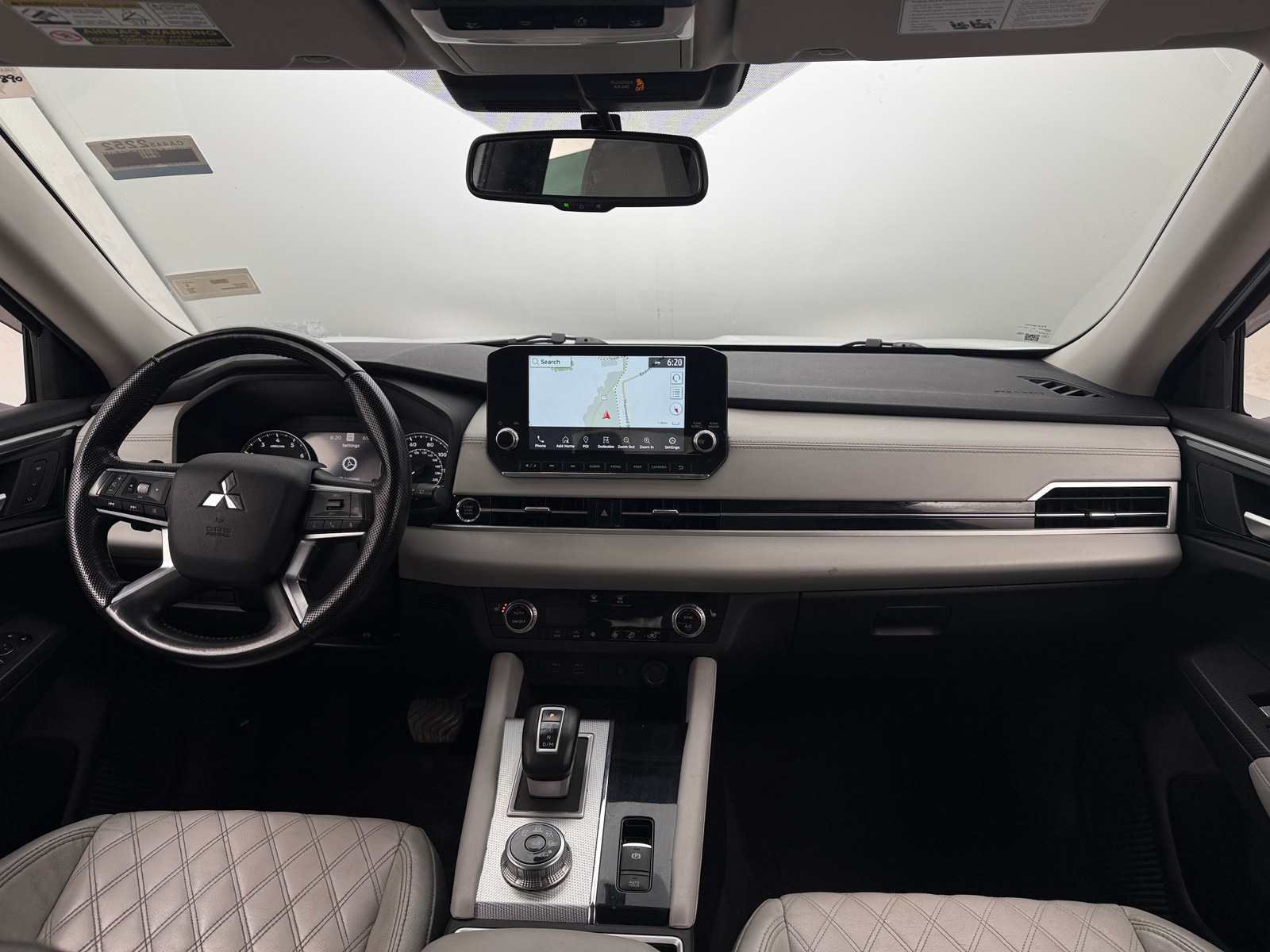 Thumbnail: 2022 Mitsubishi Outlander - 2