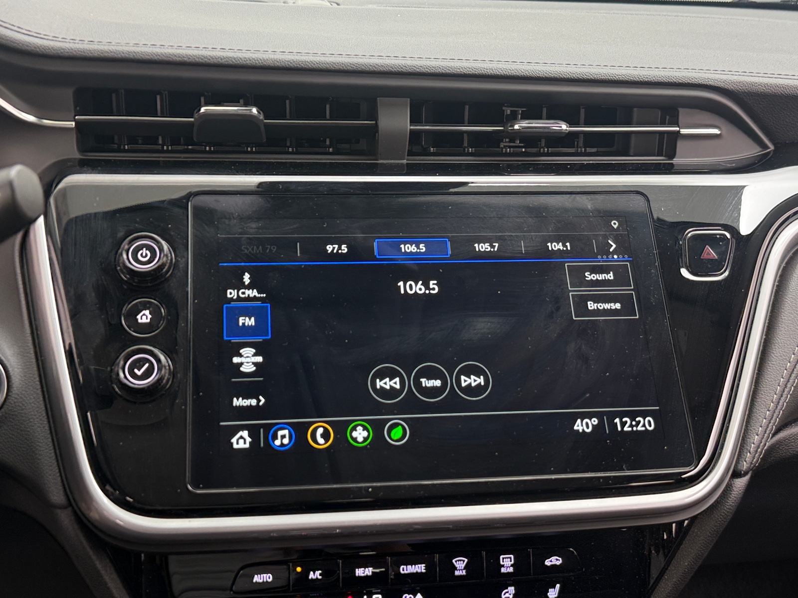 Thumbnail: 2023 Chevrolet Bolt EUV - 4